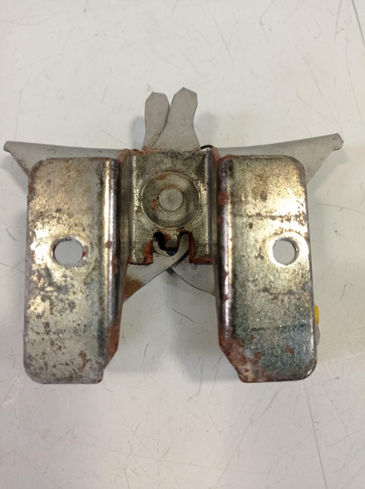 Fechadura Tampa Tras Caçamba Ford Ranger 1998 A 2012 Orig 3