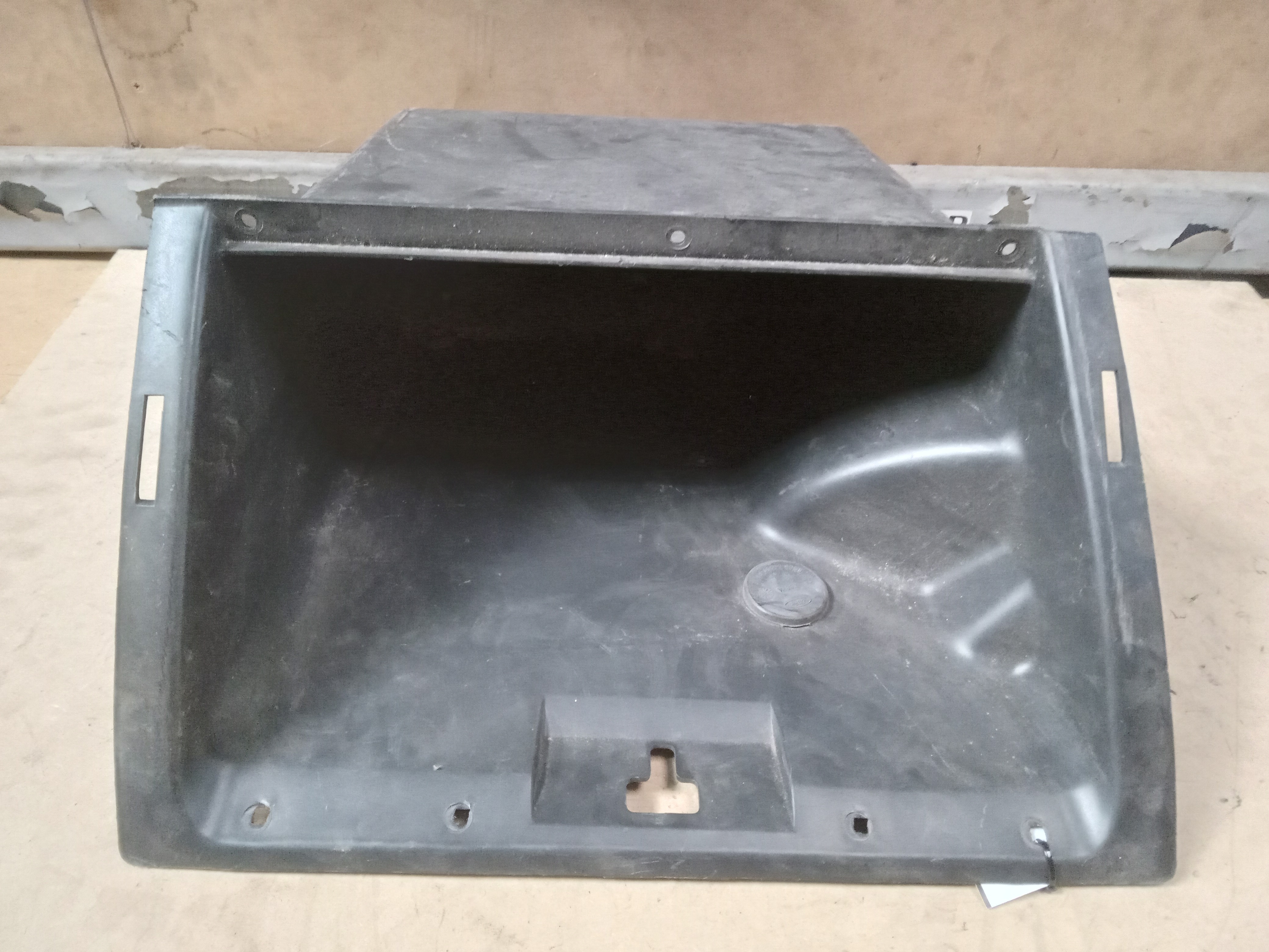 PORTA LUVAS FORD FIESTA 2012 4