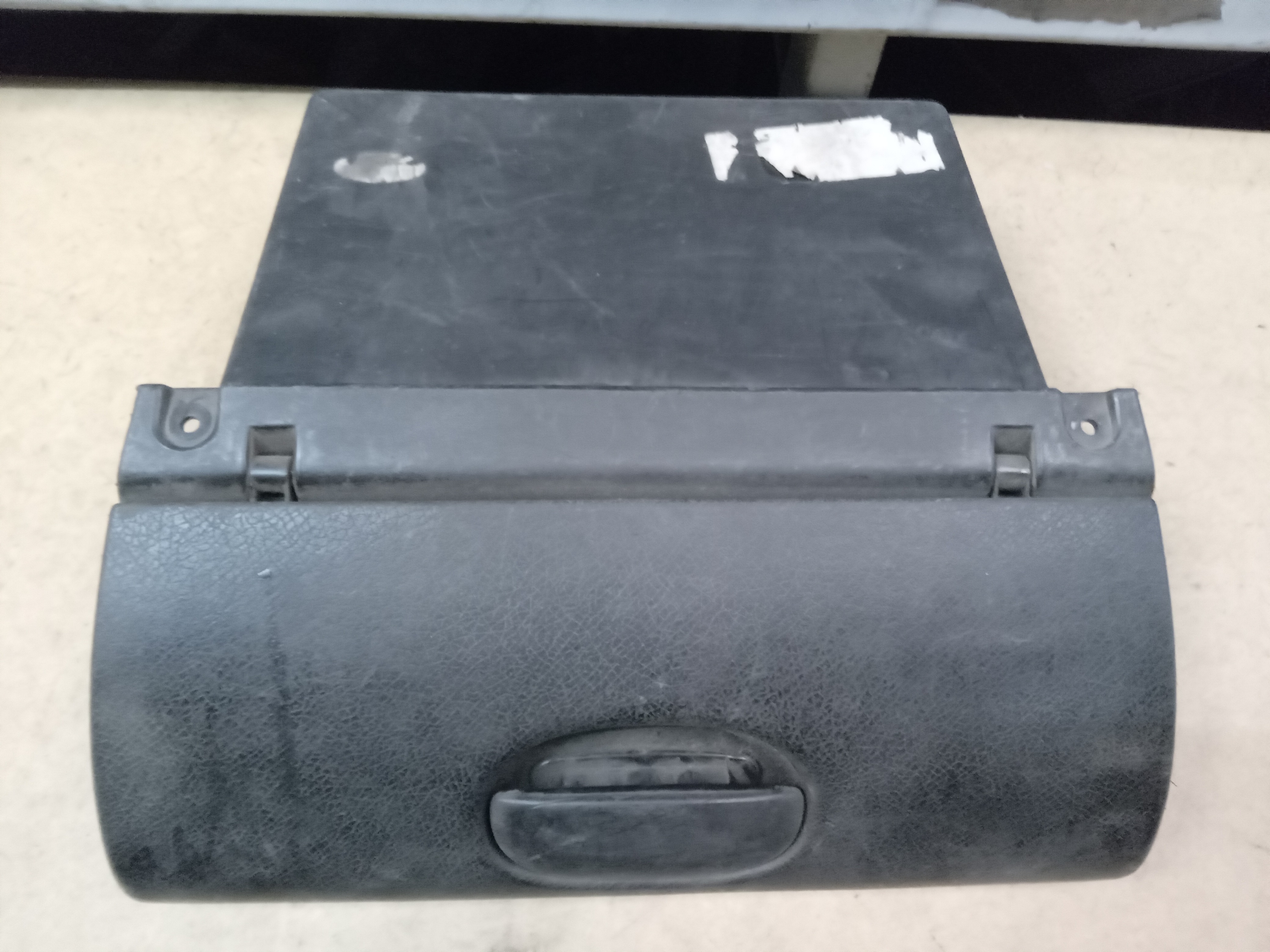 PORTA LUVAS GM CORSA 2000 1