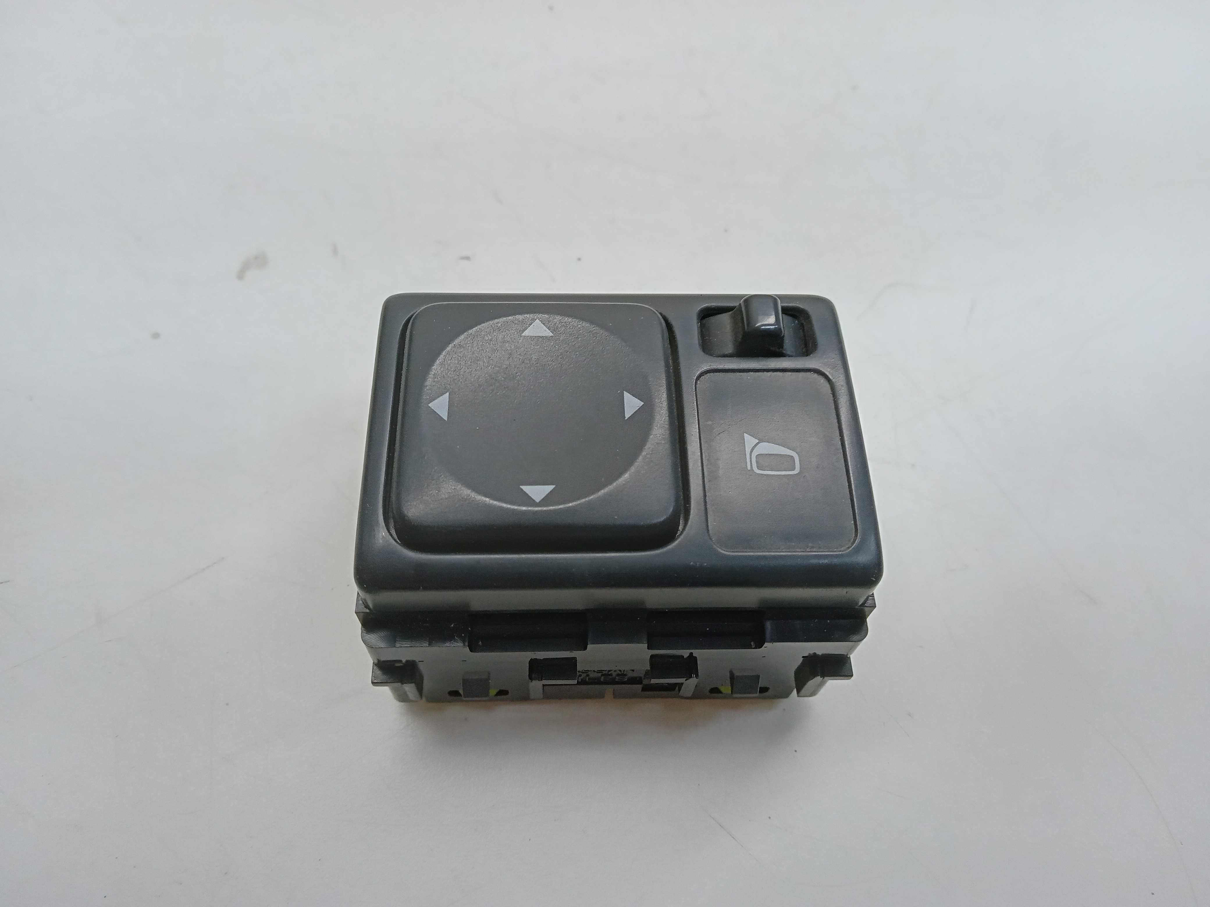 BOTÃO COMANDO RETROVISOR ELÉTRICO NISSAN MARCH 2012 1