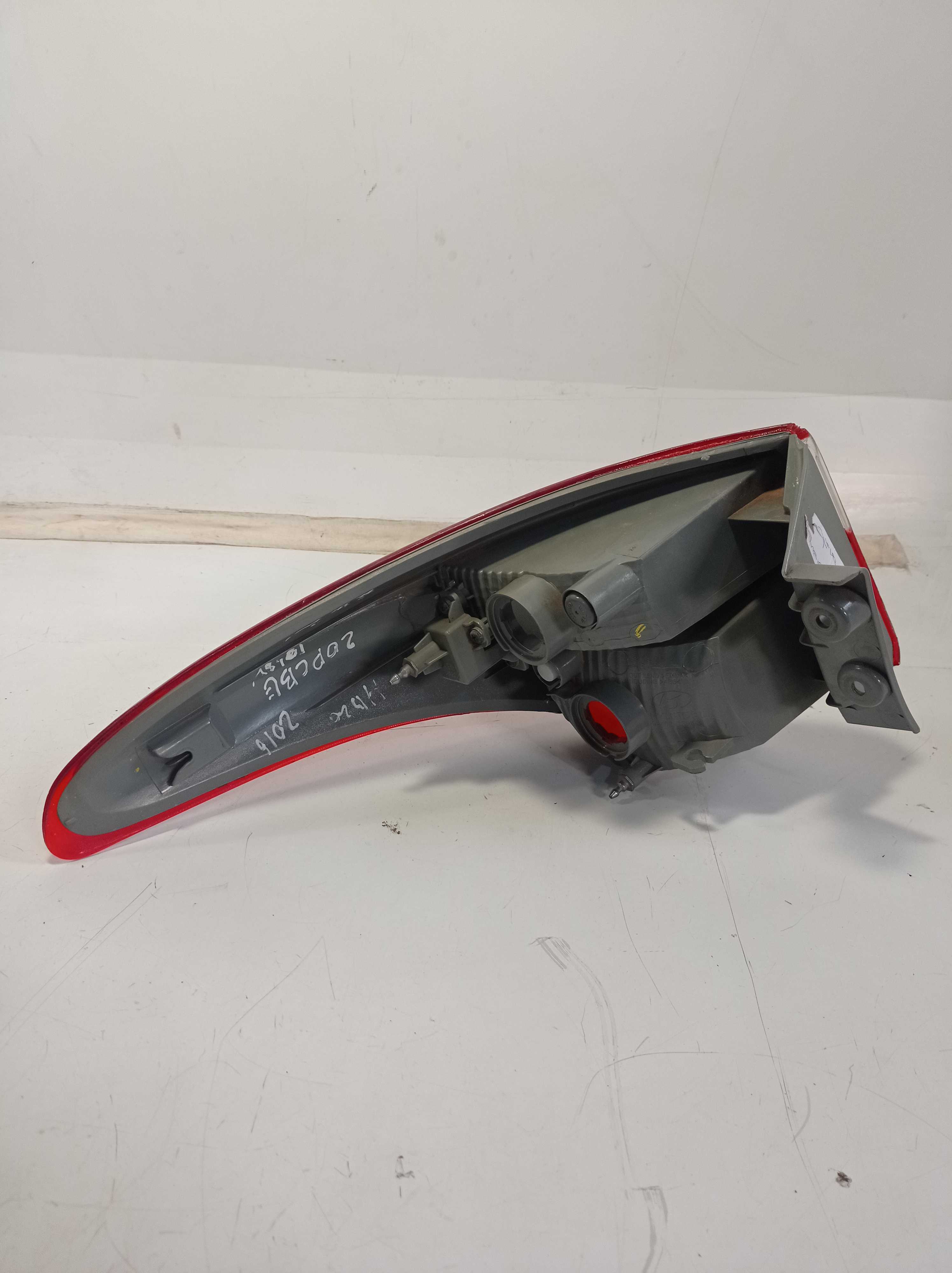 LANTERNA TRASEIRA DIREITA HYUNDAI HB20 HATCH 2012 A 2015 2