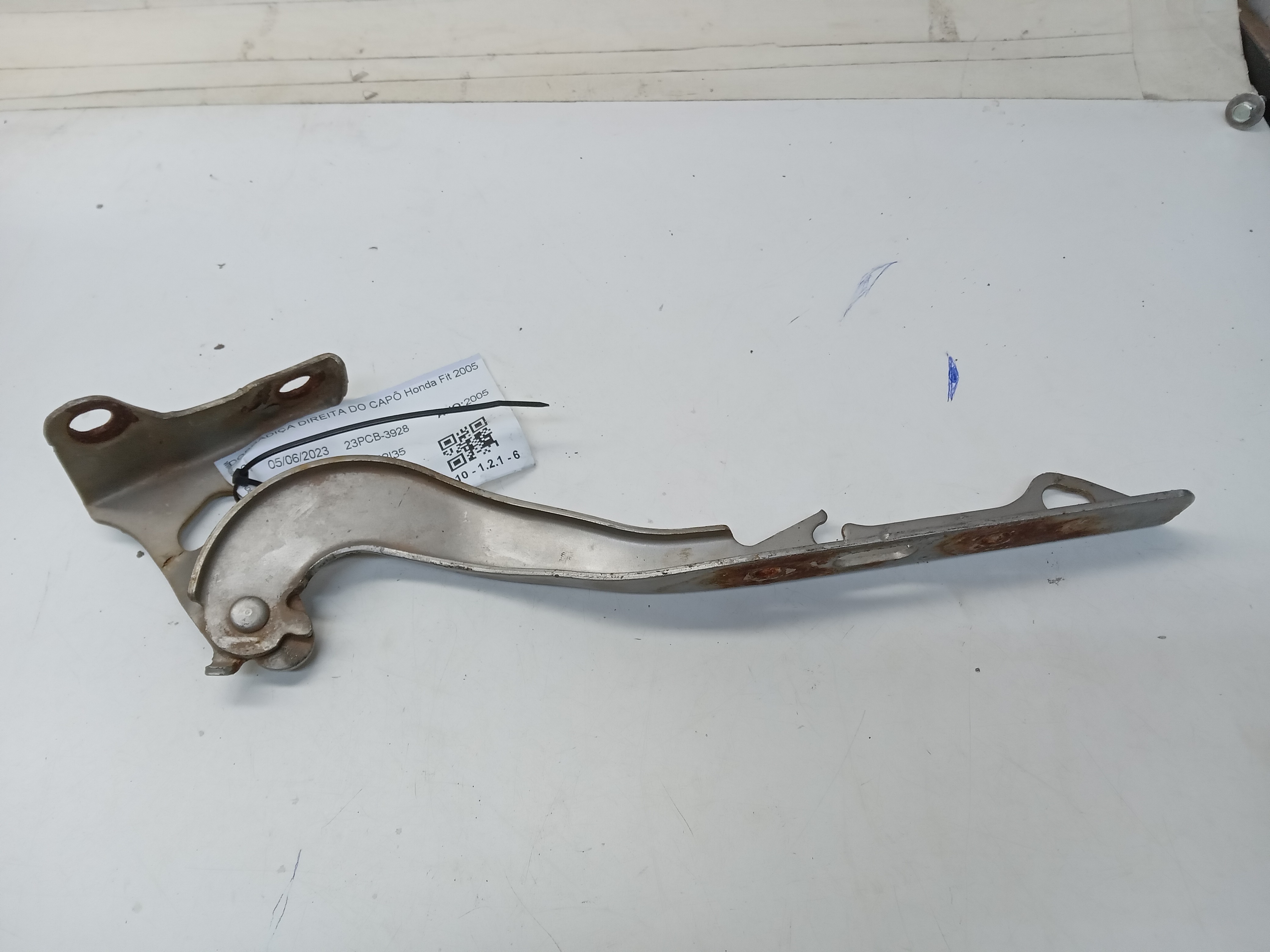 DOBRADIÇA CAPÔ LD Honda Fit 2005 1