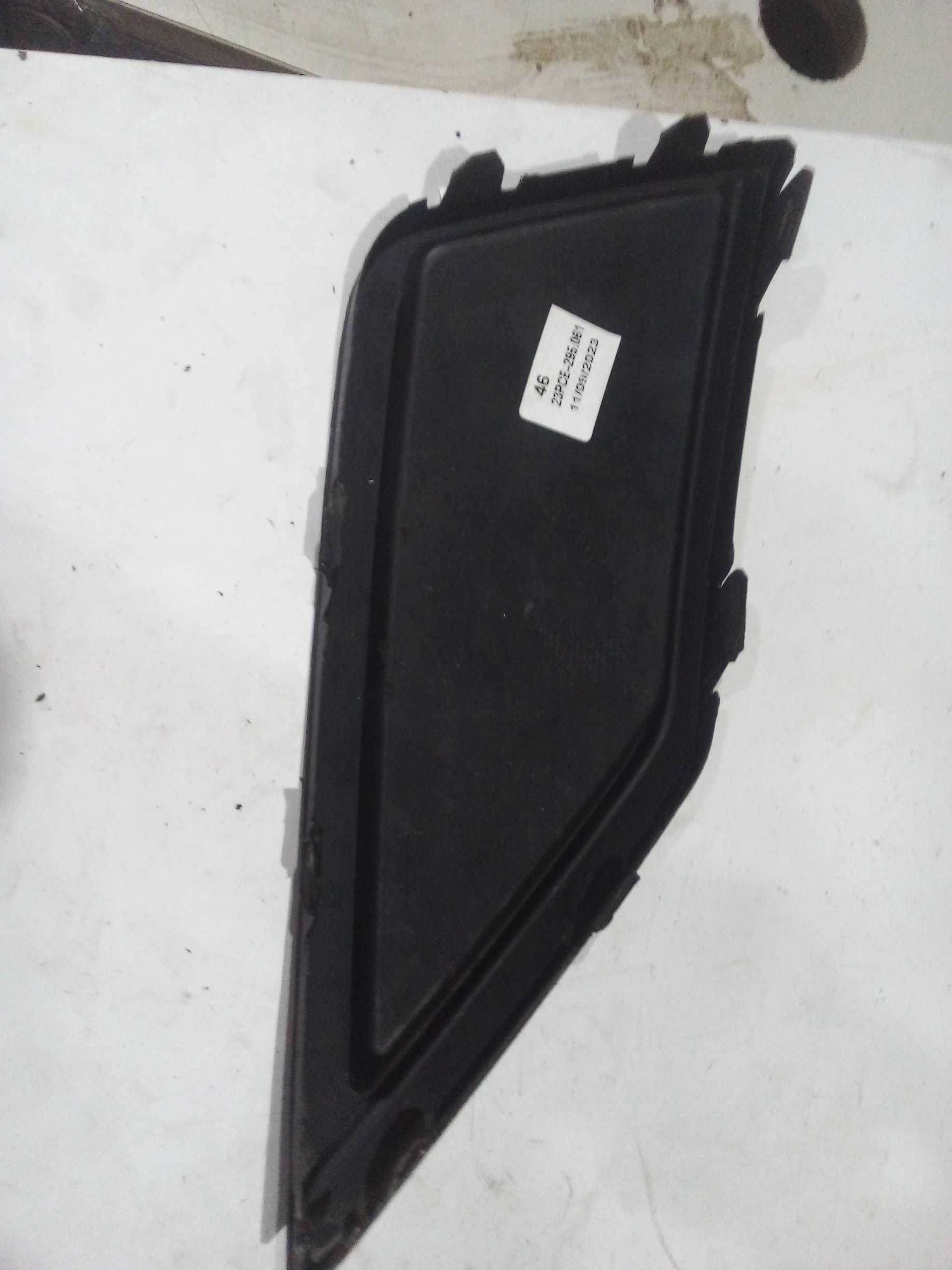 GRADE MOLDURA MILHA G6 GOL VOYAGE SAVEIRO 2015 5u0853666 1