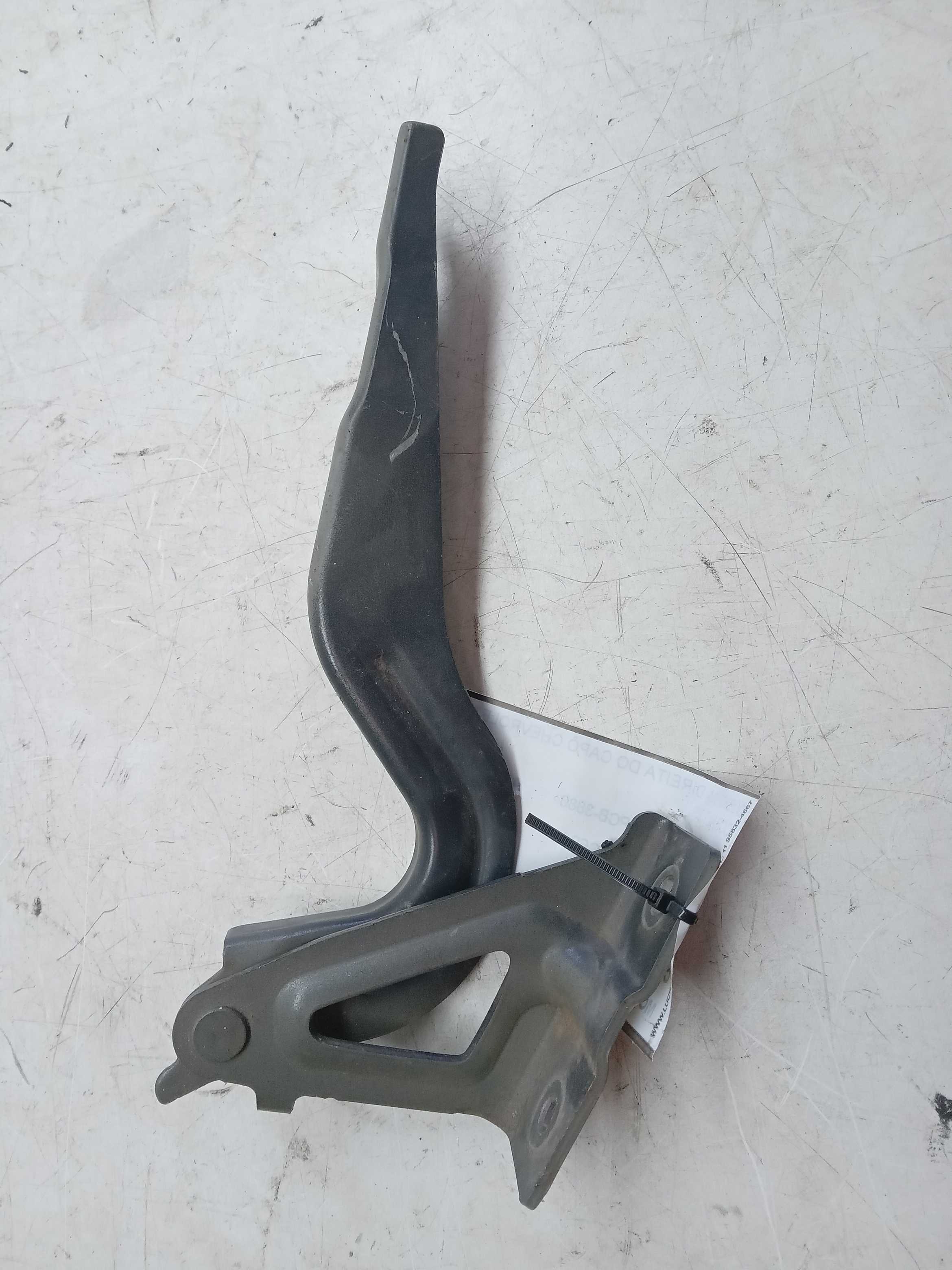 DOBRADIÇA DIREITA DO CAPÔ CHEVROLET COBALT 2013 2