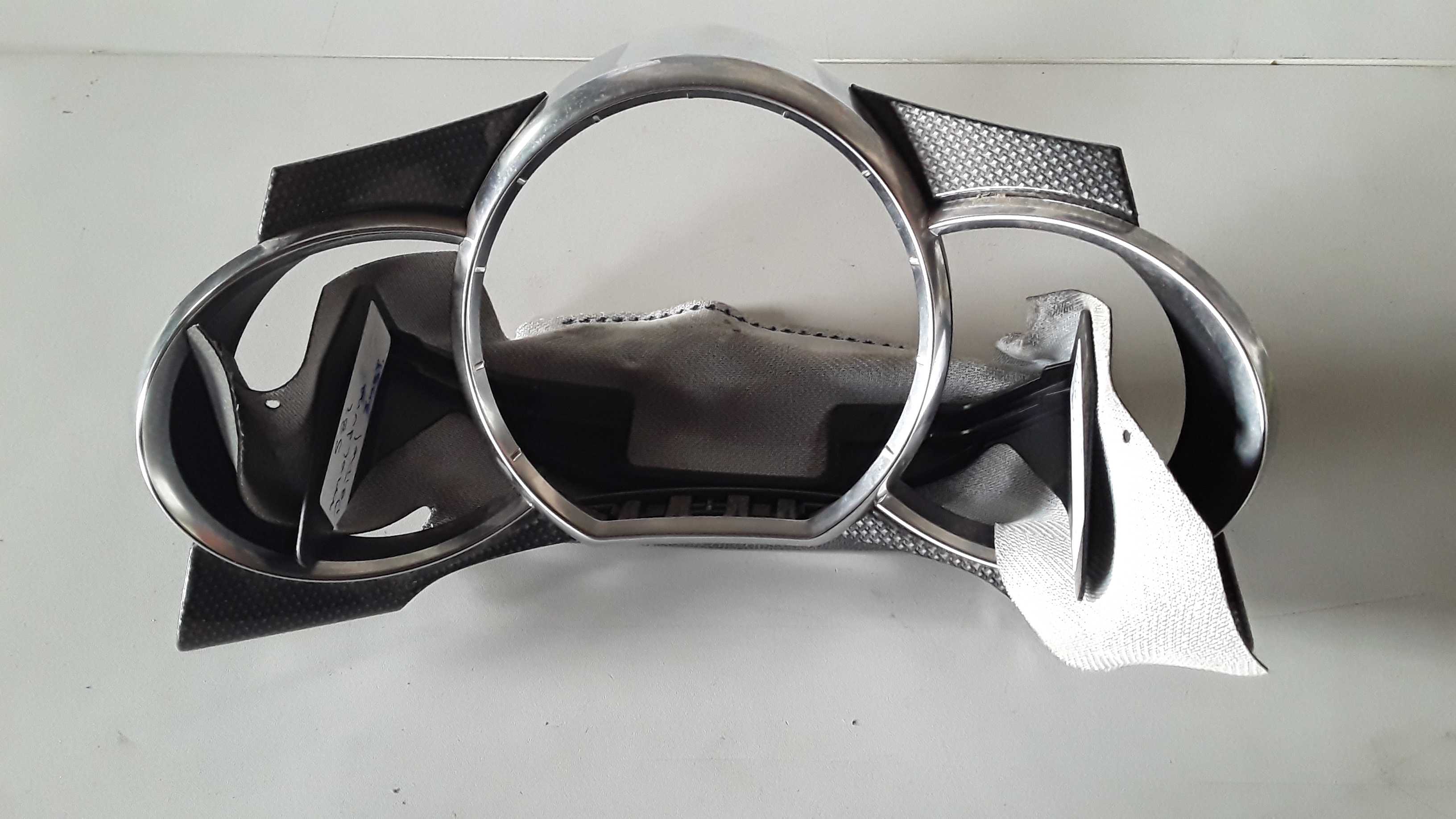 Moldura Painel Instrumento Citroen Ds3 2012 2