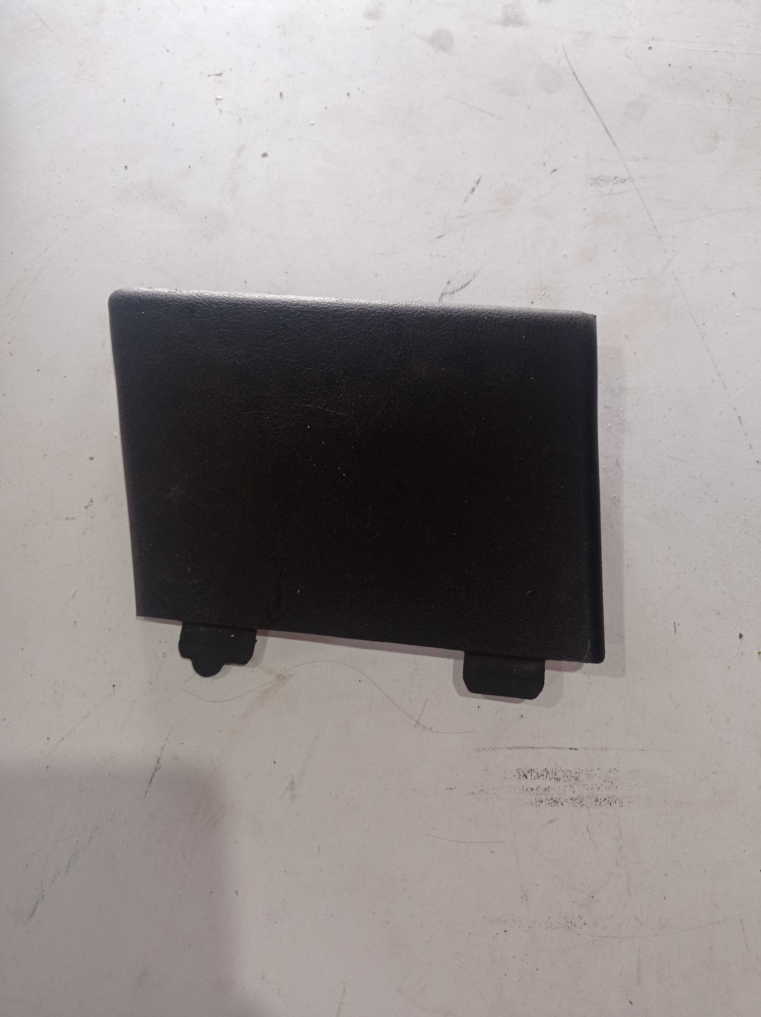 ACABAMENTO PORTA MALAS DIREITO CITROEN C4 HATCH 2008 2013