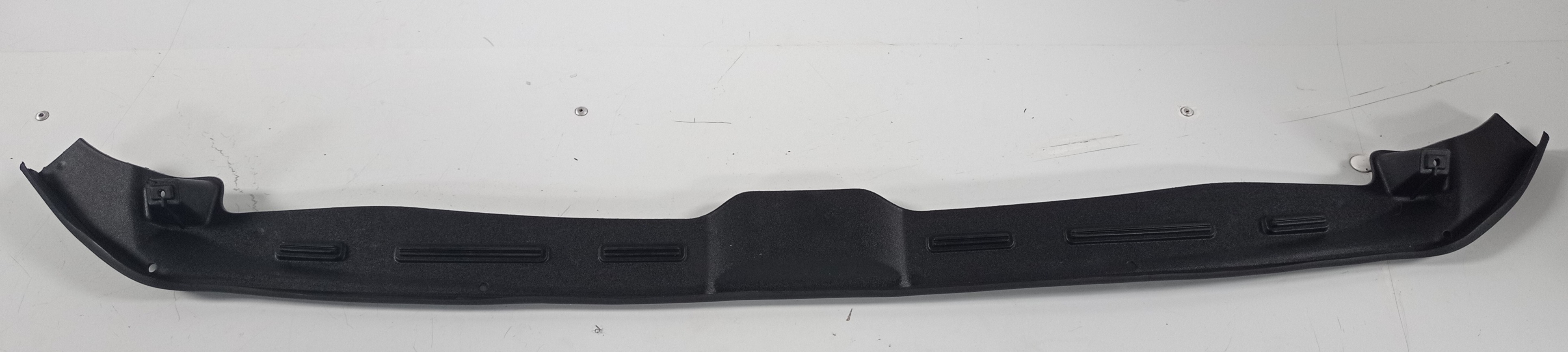 8w6823124 Vedação Central Capo Dianteiro Audi A5 2017