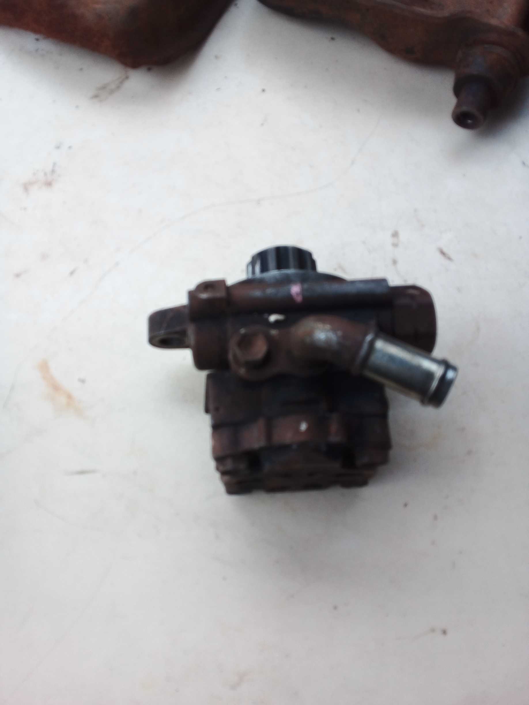 BOMBA DIREÇÃO HIDRÁULICA HILUX 2010 3.0 DIESEL 1