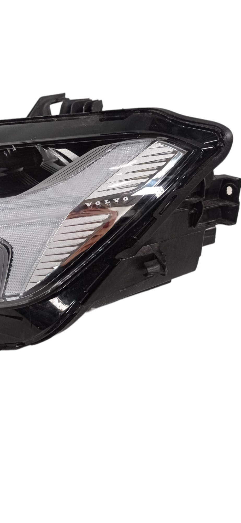 Farol Esquerdo Full Led Volvo Xc60 2020 A 2023 P Recuperar 2
