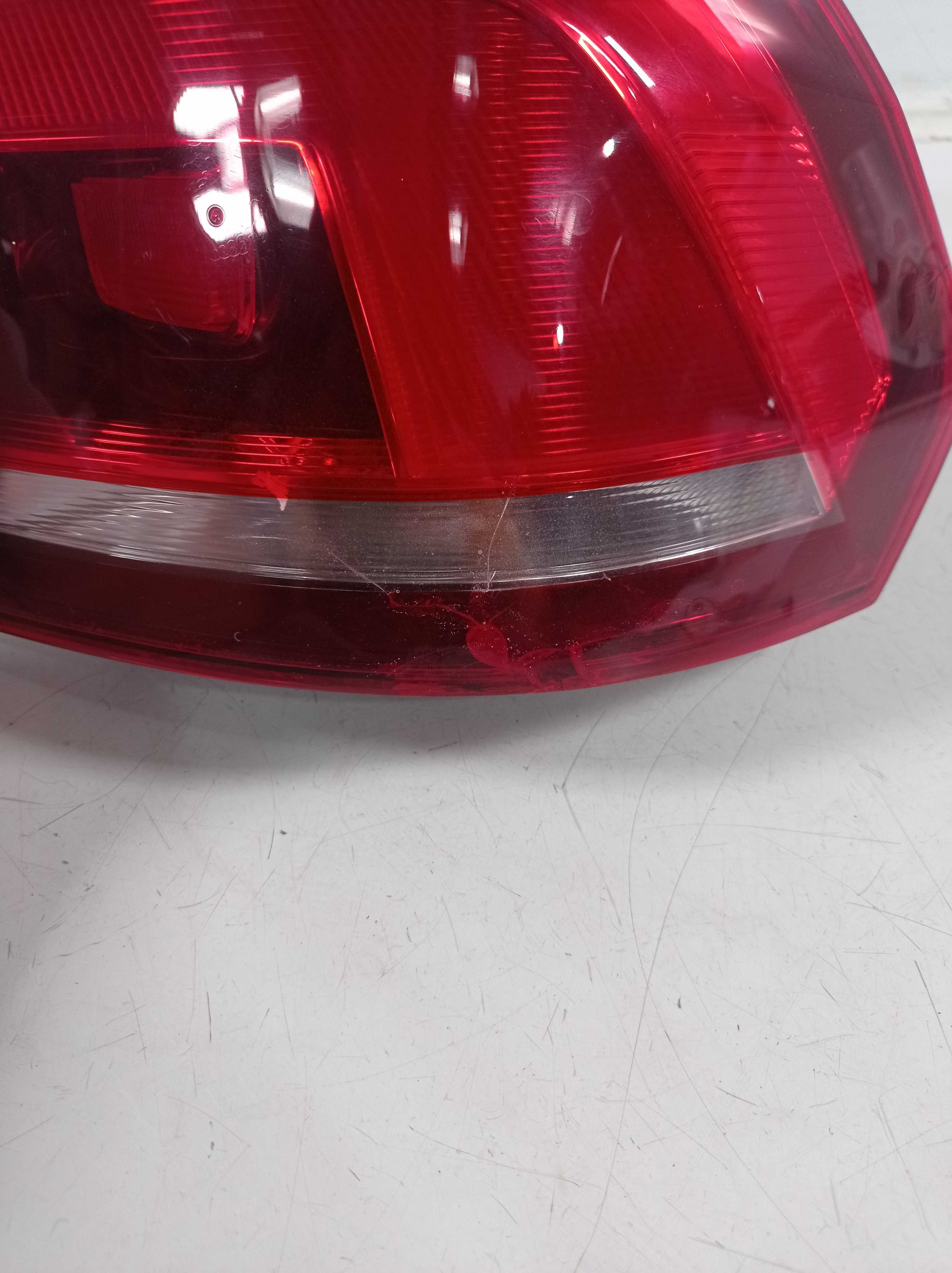 LANTERNA TRASEIRA DIREITA VW FOX 2015  A 2020 RECUPERADA 2