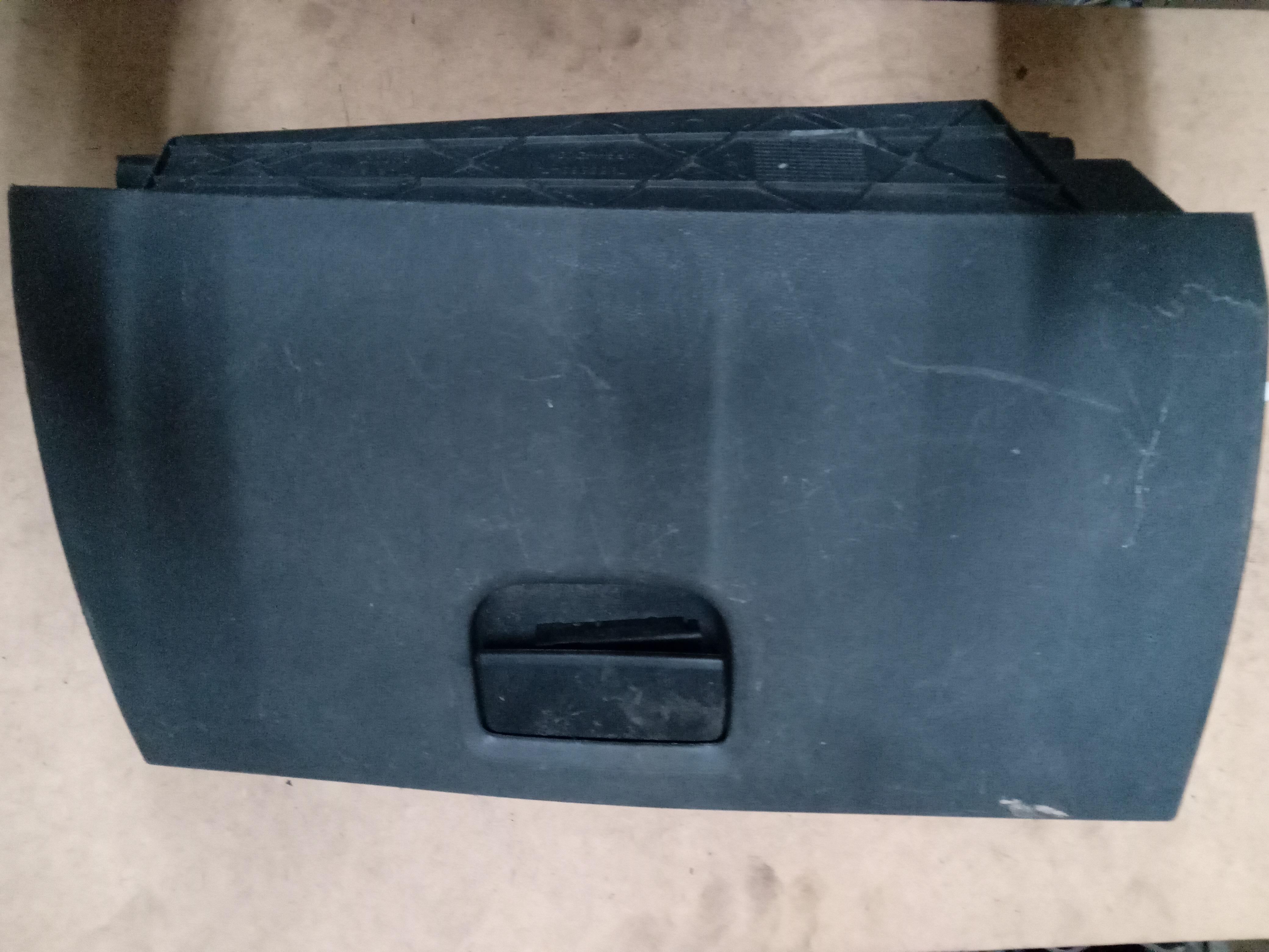 PORTA LUVAS FIAT PUNTO 2010 1