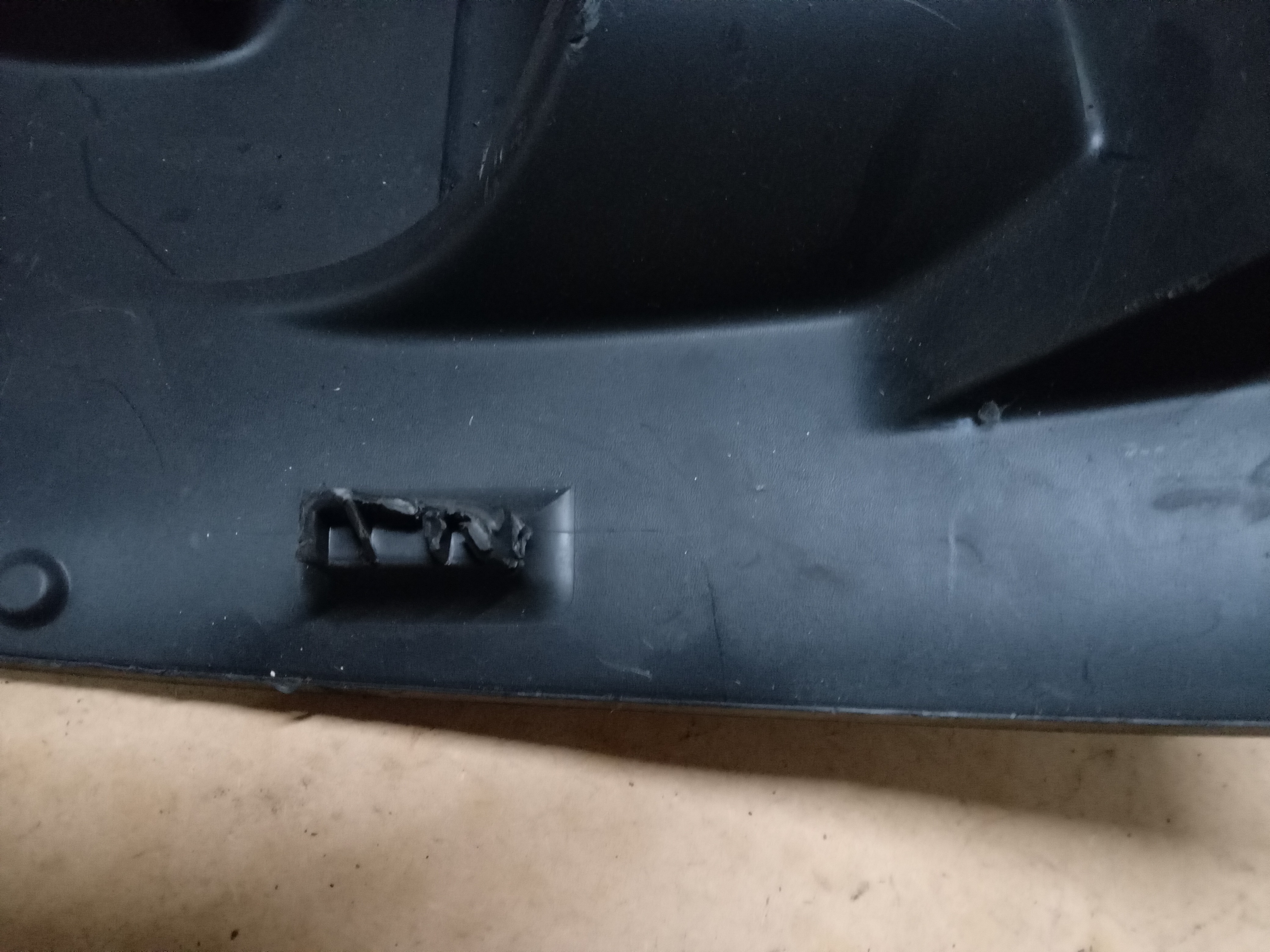 TAMPA PORTA LUVAS RENAULT CAPTUR 2021 1