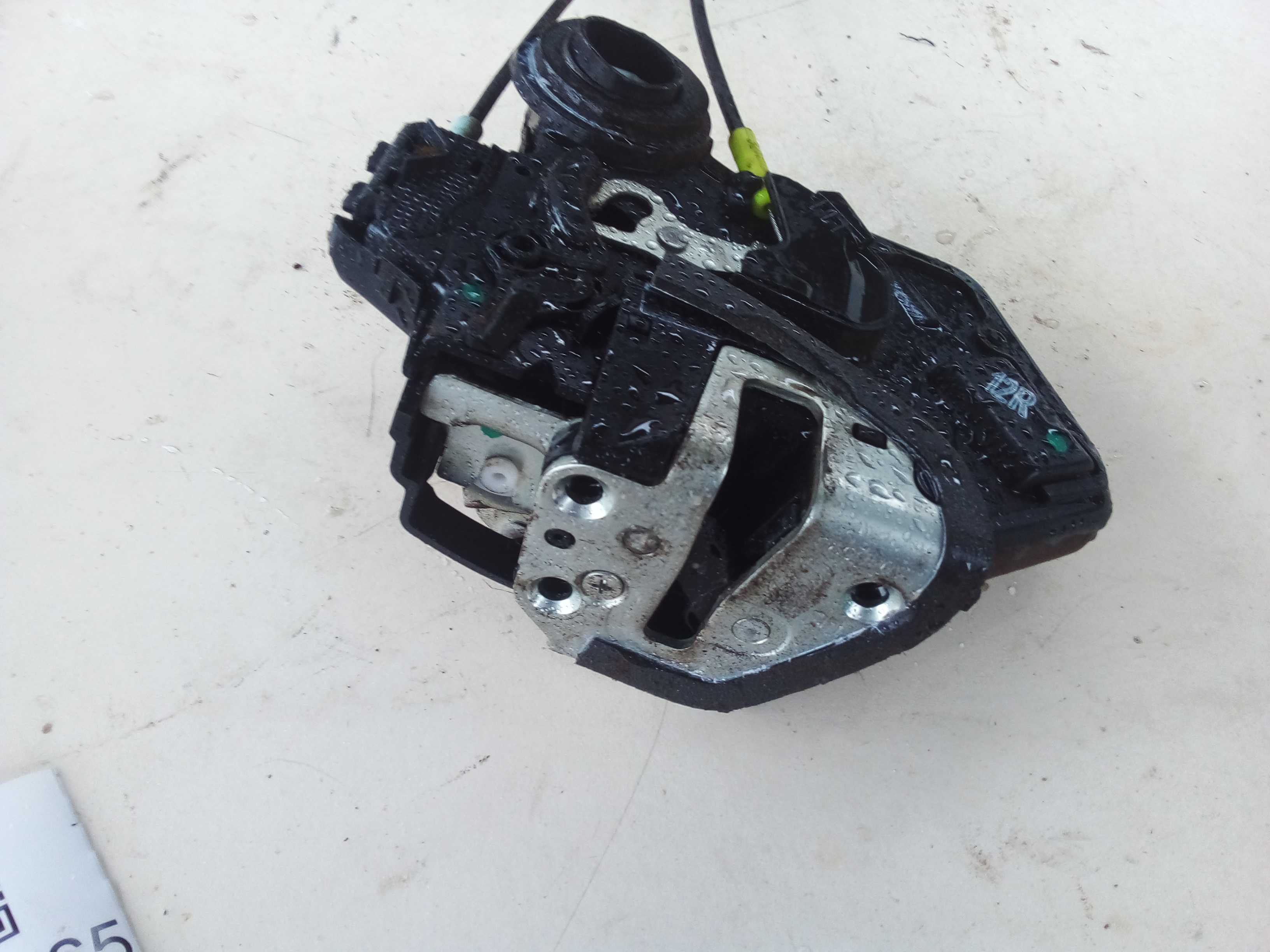 FECHADURA PORTA TRASEIRA DIREITA HILUX 2010 2