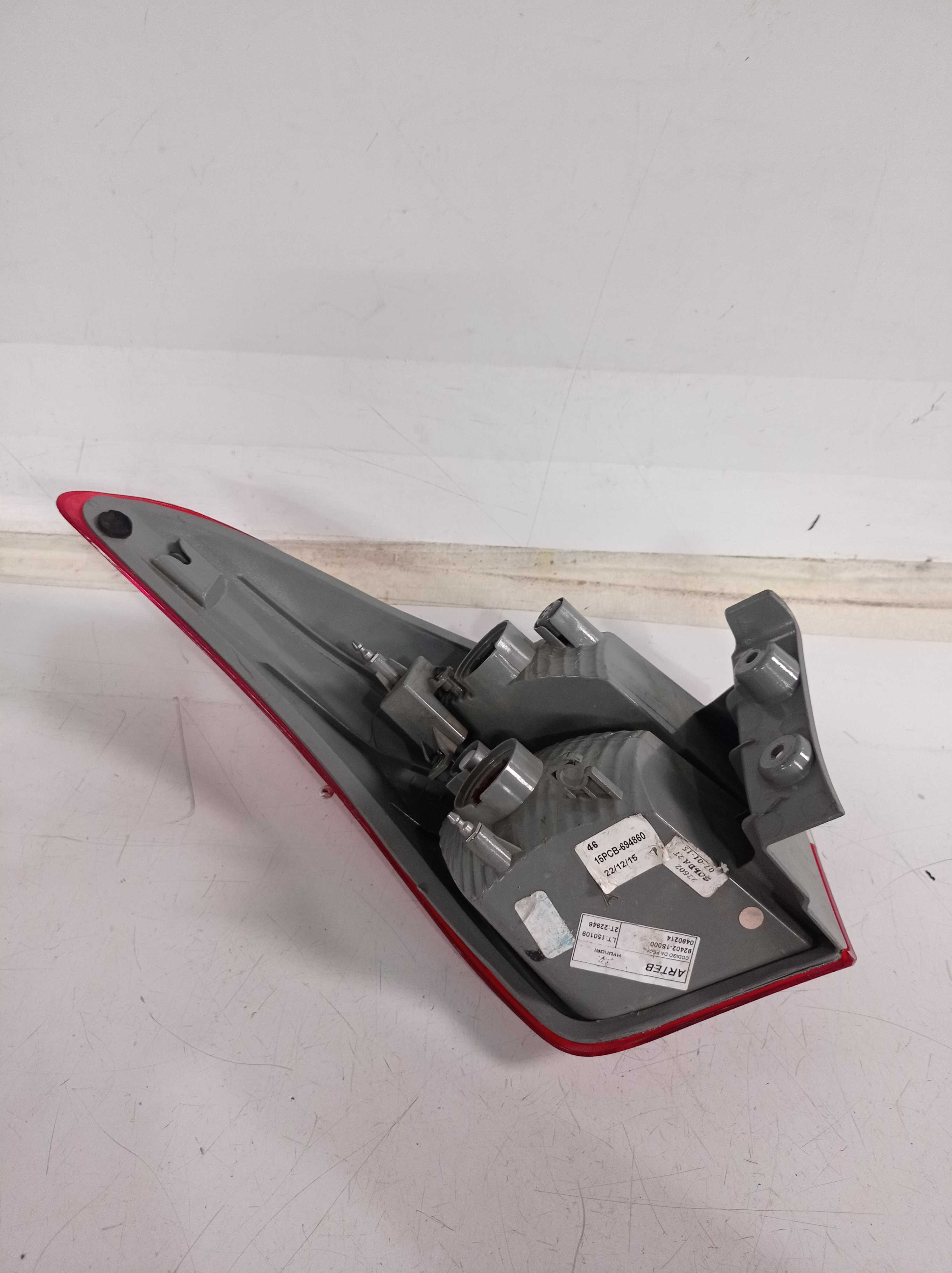 LANTERNA TRASEIRA DIREITA HYUNDAI HB20 HATCH 2012 A 2014 3