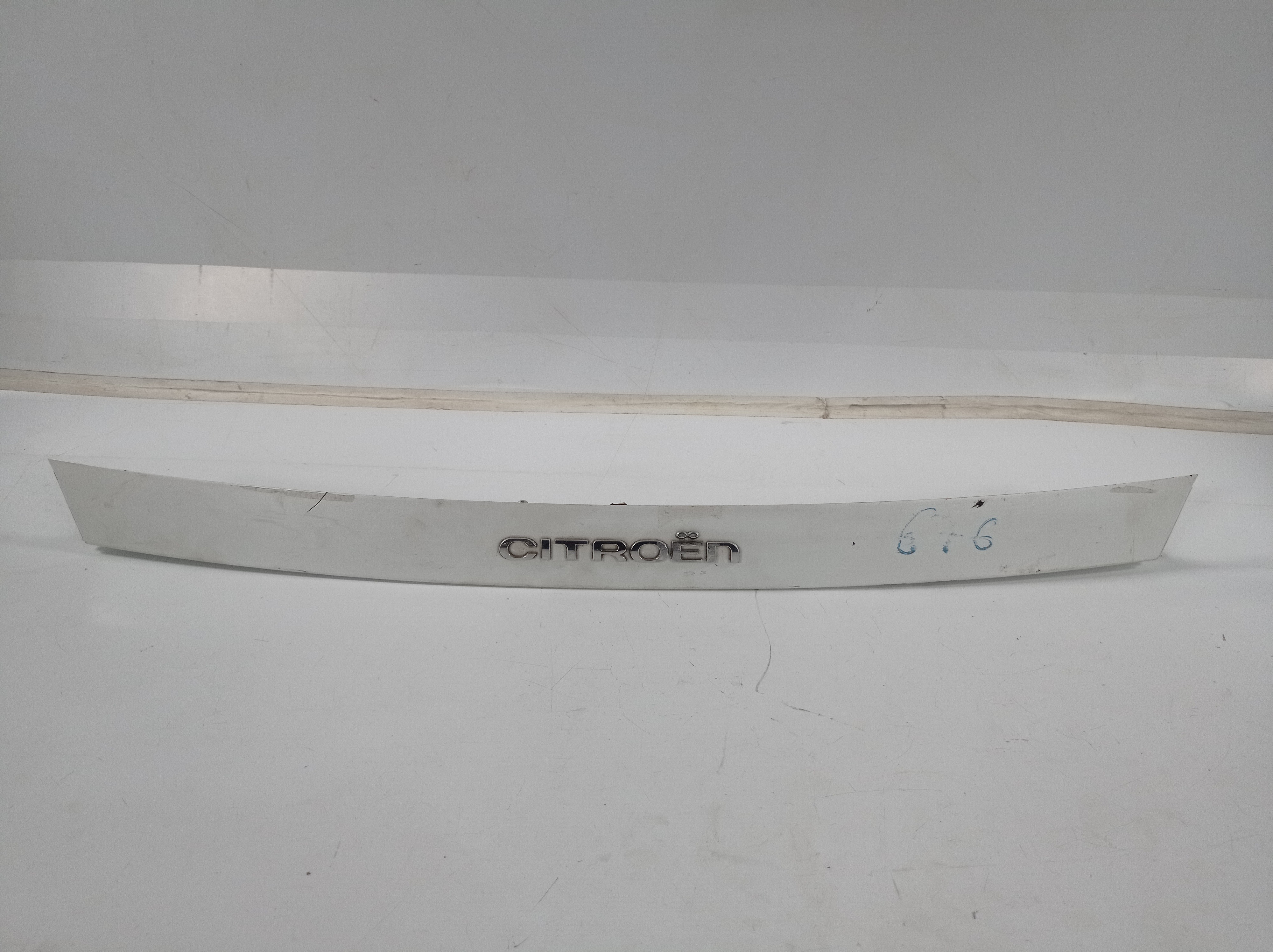 9687506277 Moldura Tampa Traseira Citroen Ds4 2009 A 2013