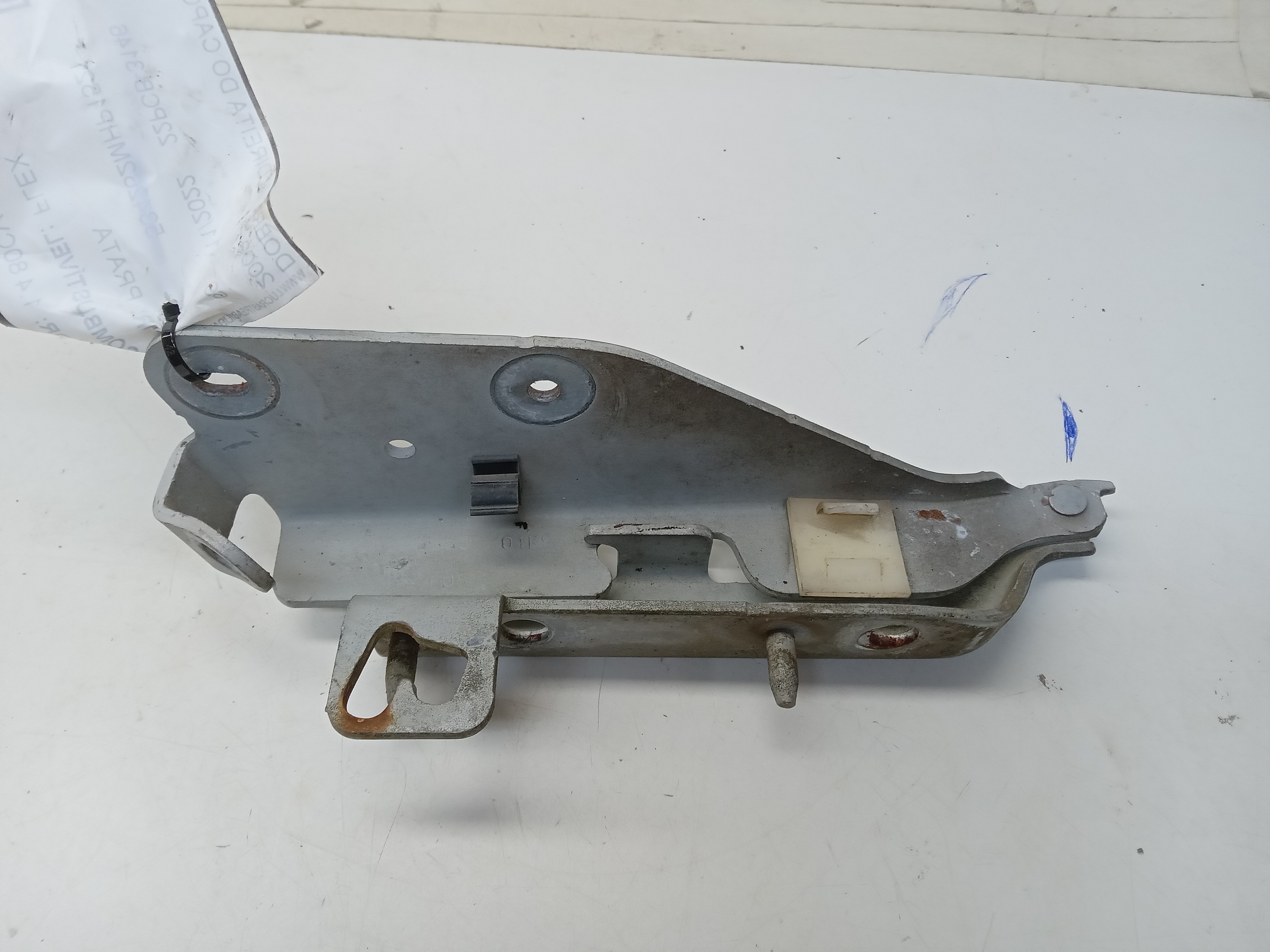 DOBRADIÇA CAPÔ LD Citroën C3 2009 2