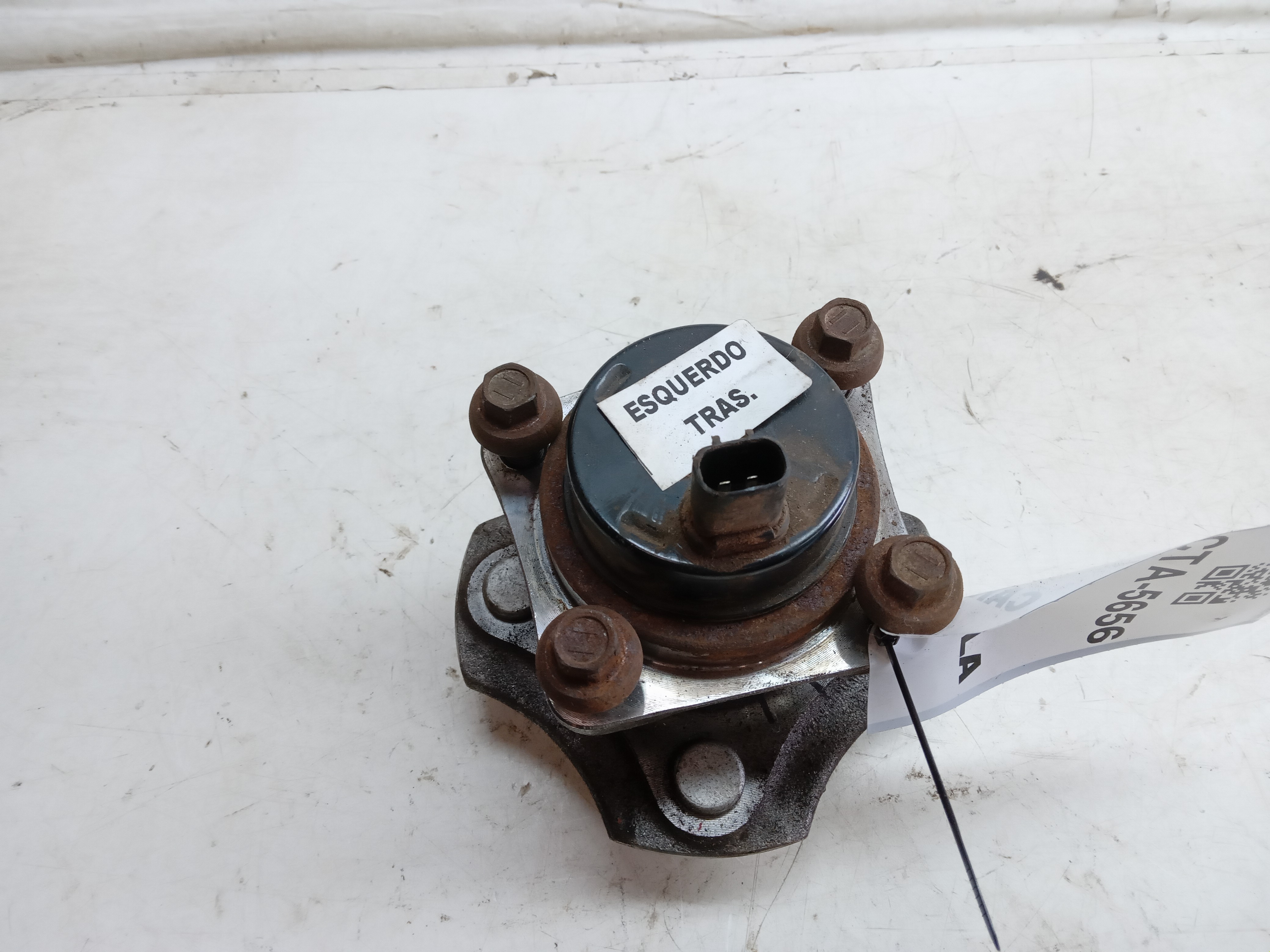 CUBO RODA TRAS LE TOYOTA COROLLA 2005