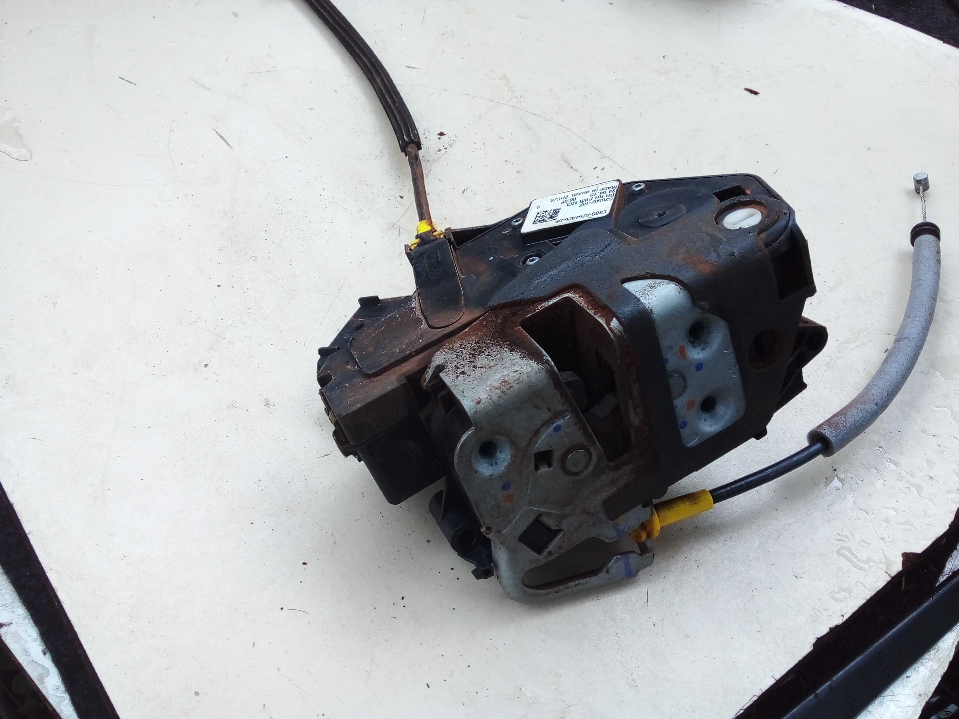FECHADURA PORTA TRÁS DIREITA KA 2015 E3B5A264A26DE 2