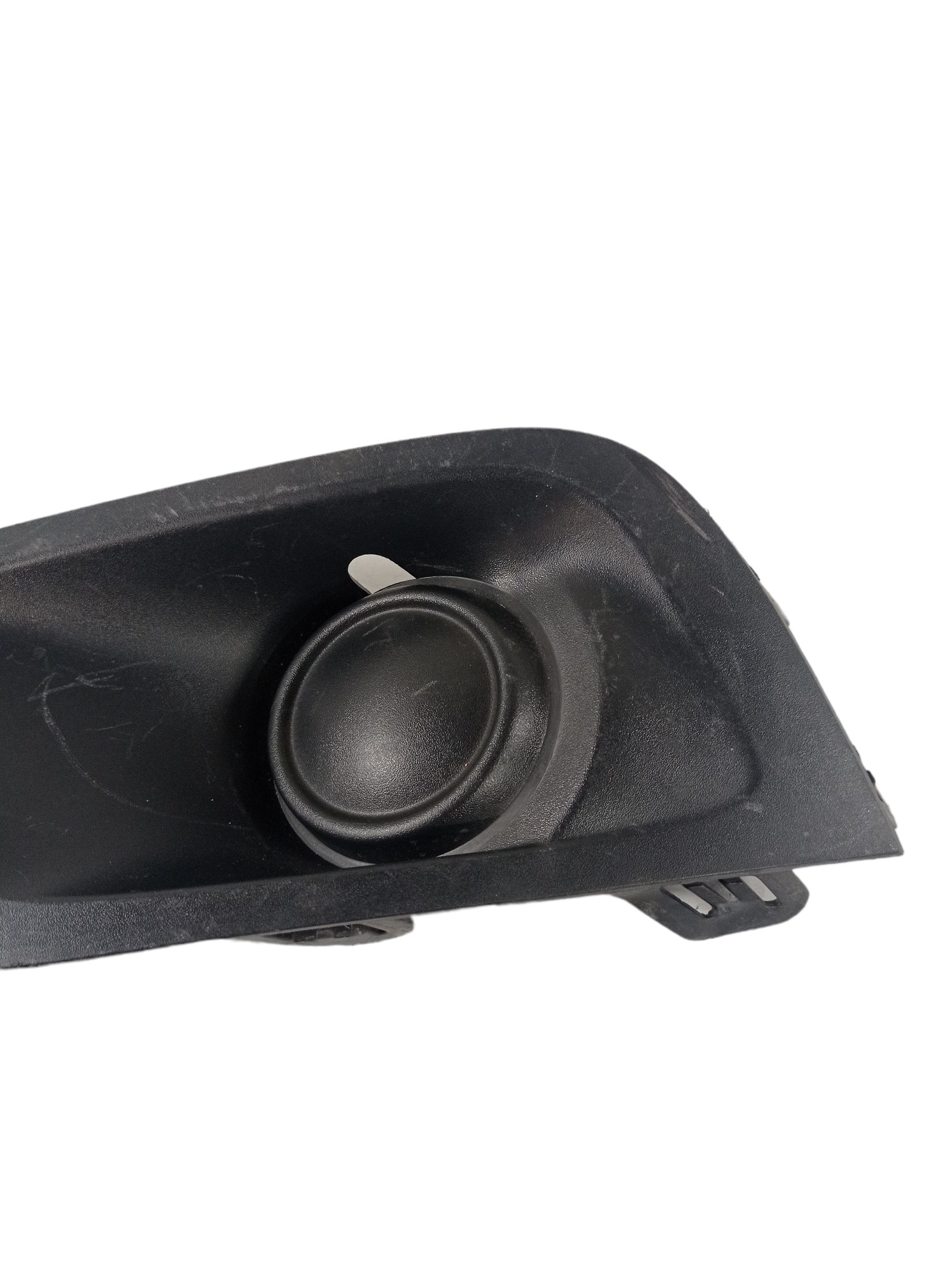 Moldura Farol Milha Esq Sem Furo Gm Onix Prisma 2017 2019 2