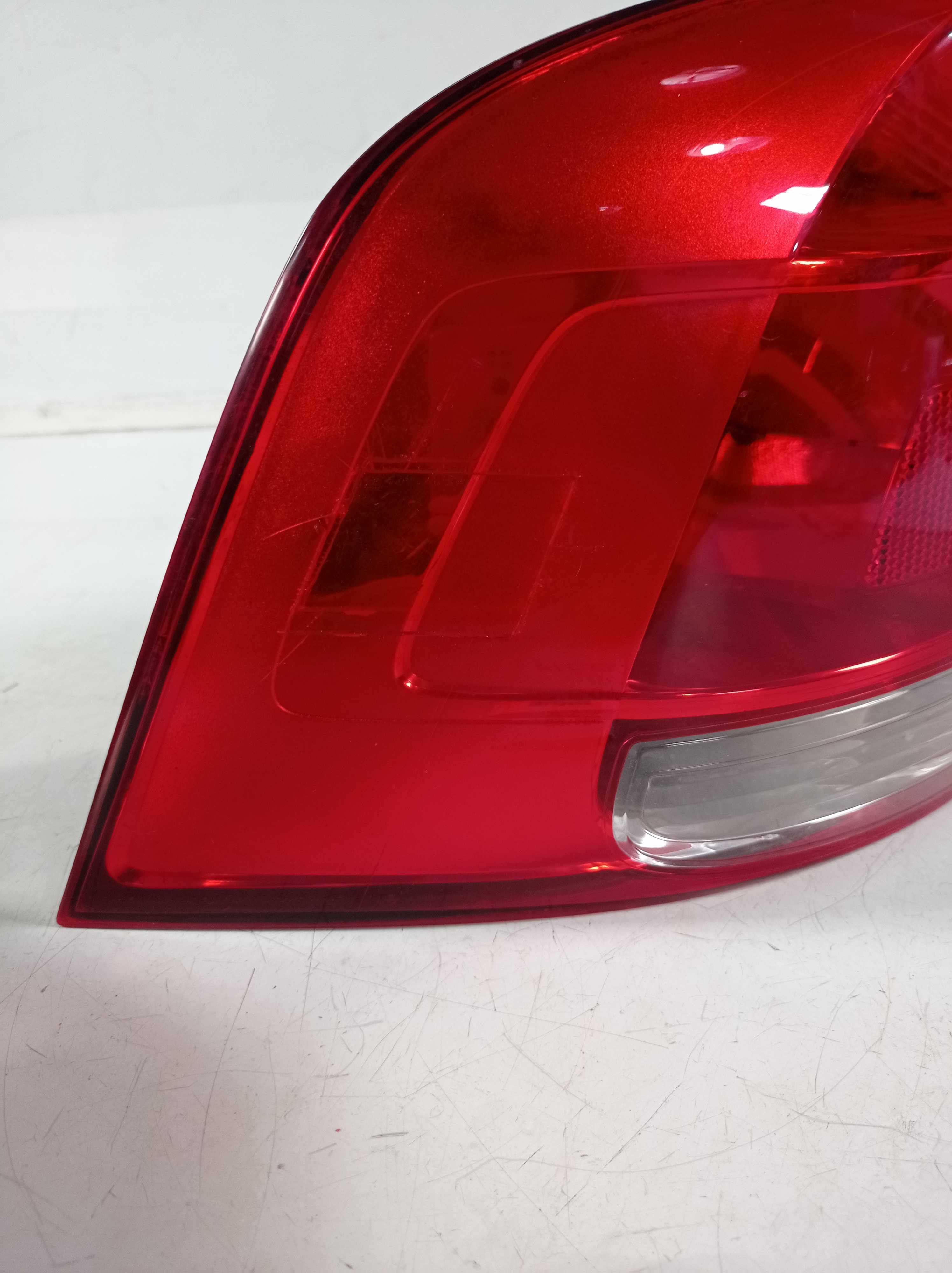 LANTERNA TRASEIRA ESQUERDA VW VOYAGE G5 2008 2012 RECUPERADA 3