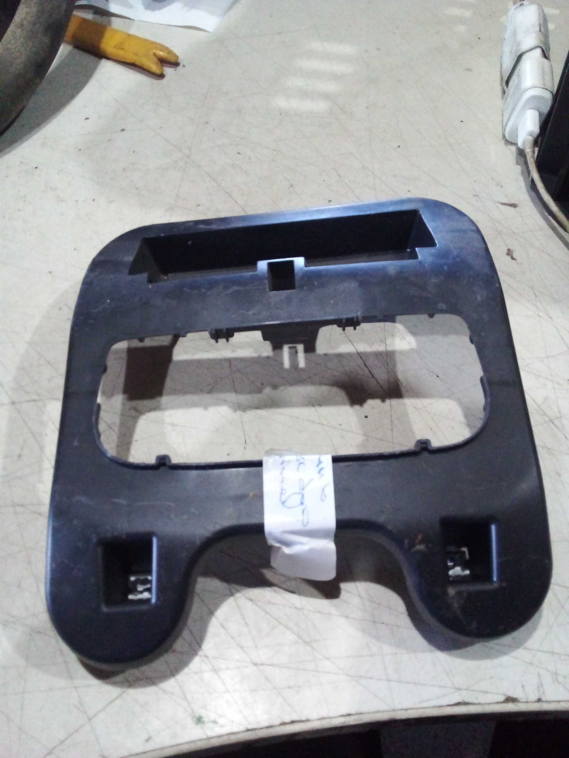 MOLDURA PAINEL CAPTUR 2019  739823397R 2