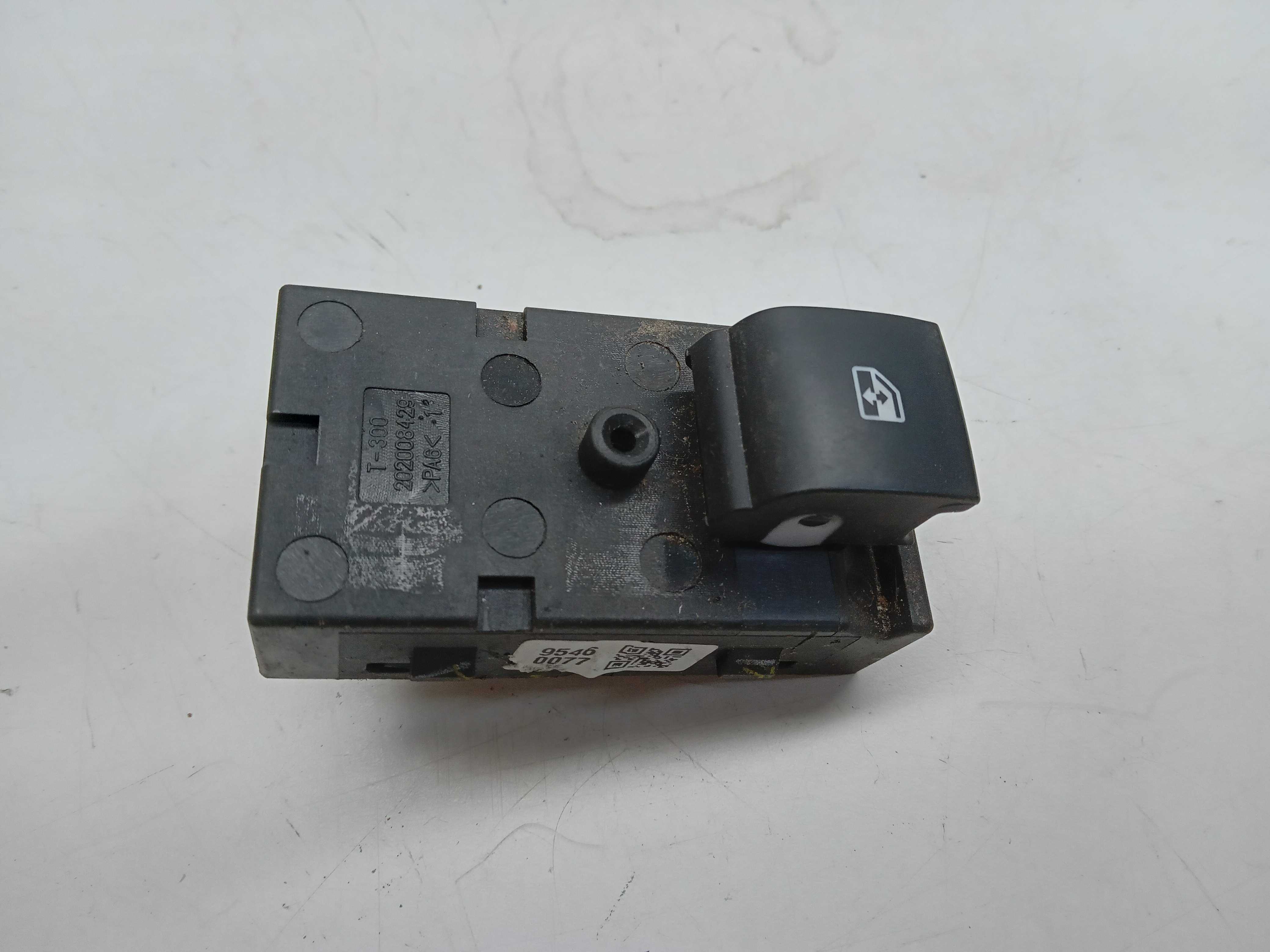 BOTÃO VIDRO ELÉTRICO PORTA TRAS LD CHEVROLET COBALT 2013 1