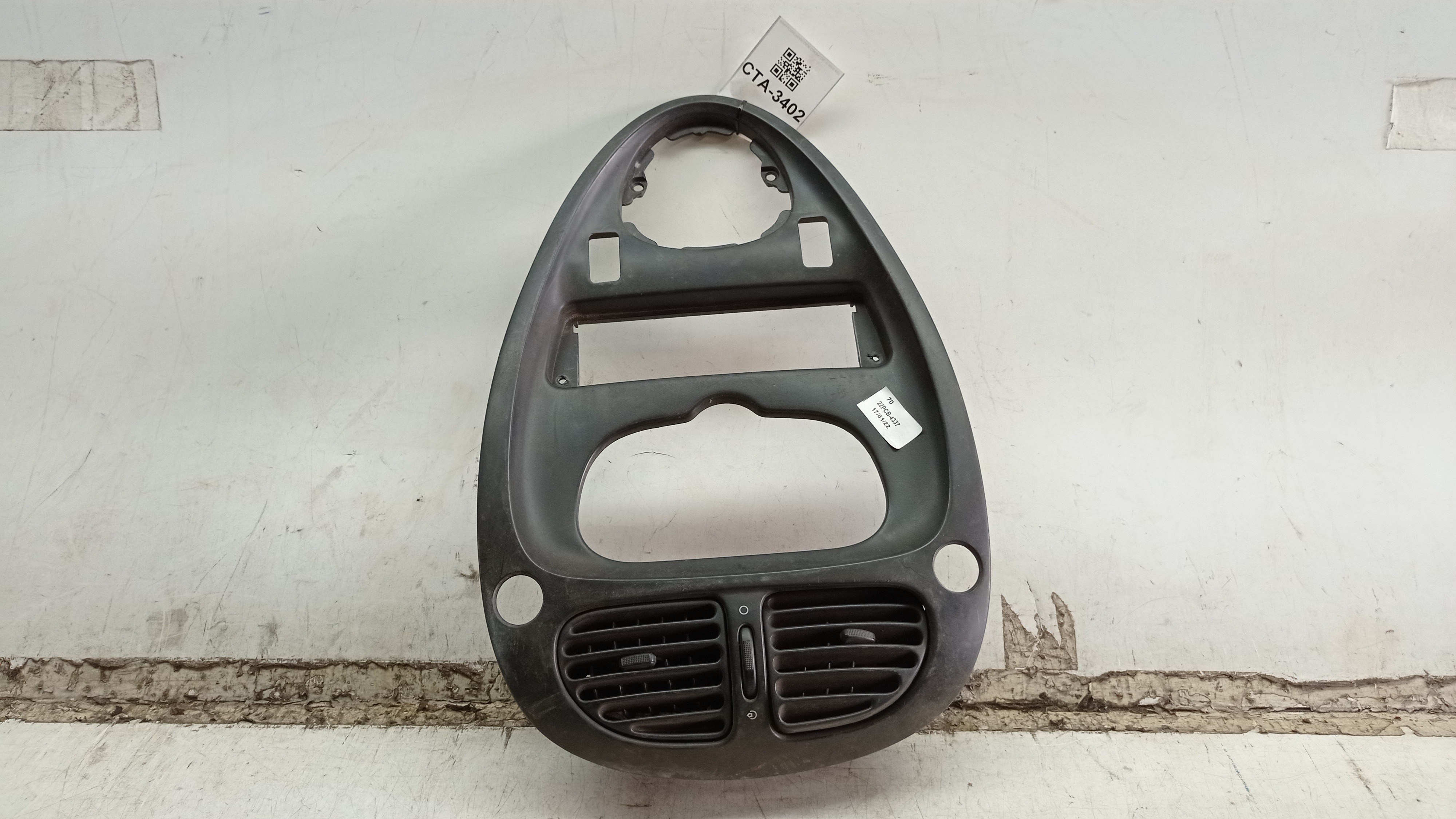 9631315877  Difusor Ar C Moldura Painel Citroen Picasso 06