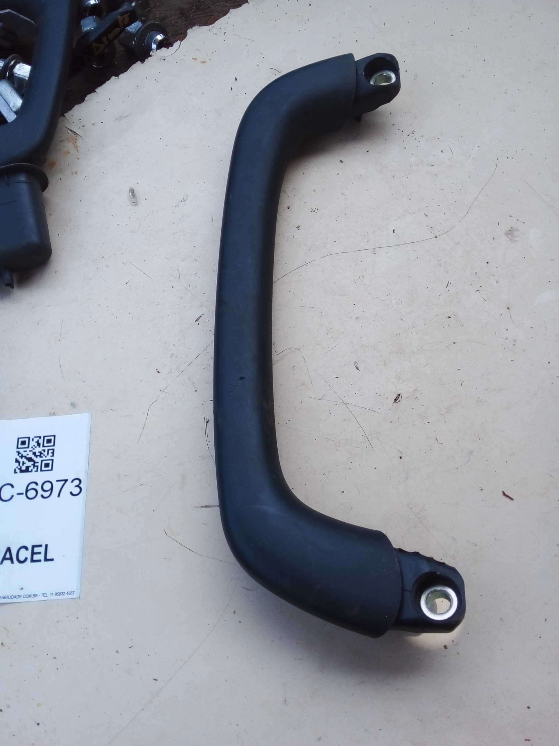 ALÇA PQP COLUNA DIREITA HILUX 2019 PRETA 1