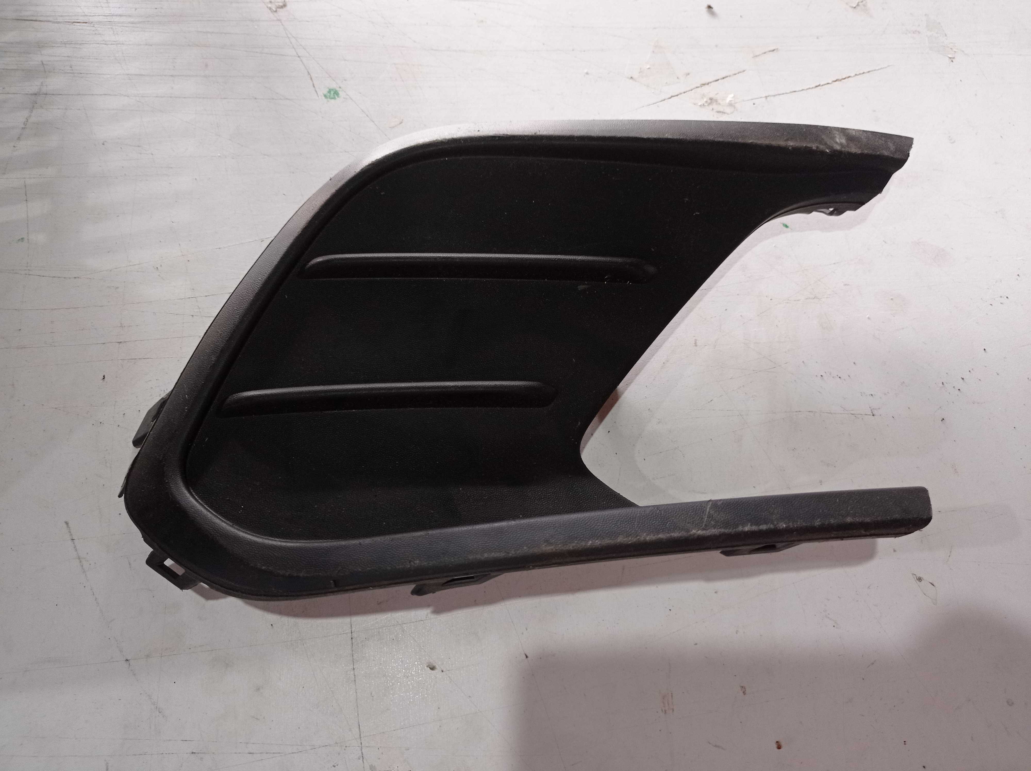 MOLDURA FAROL MILHA DIREITA VOLKSWAGEN POLO 2020 1