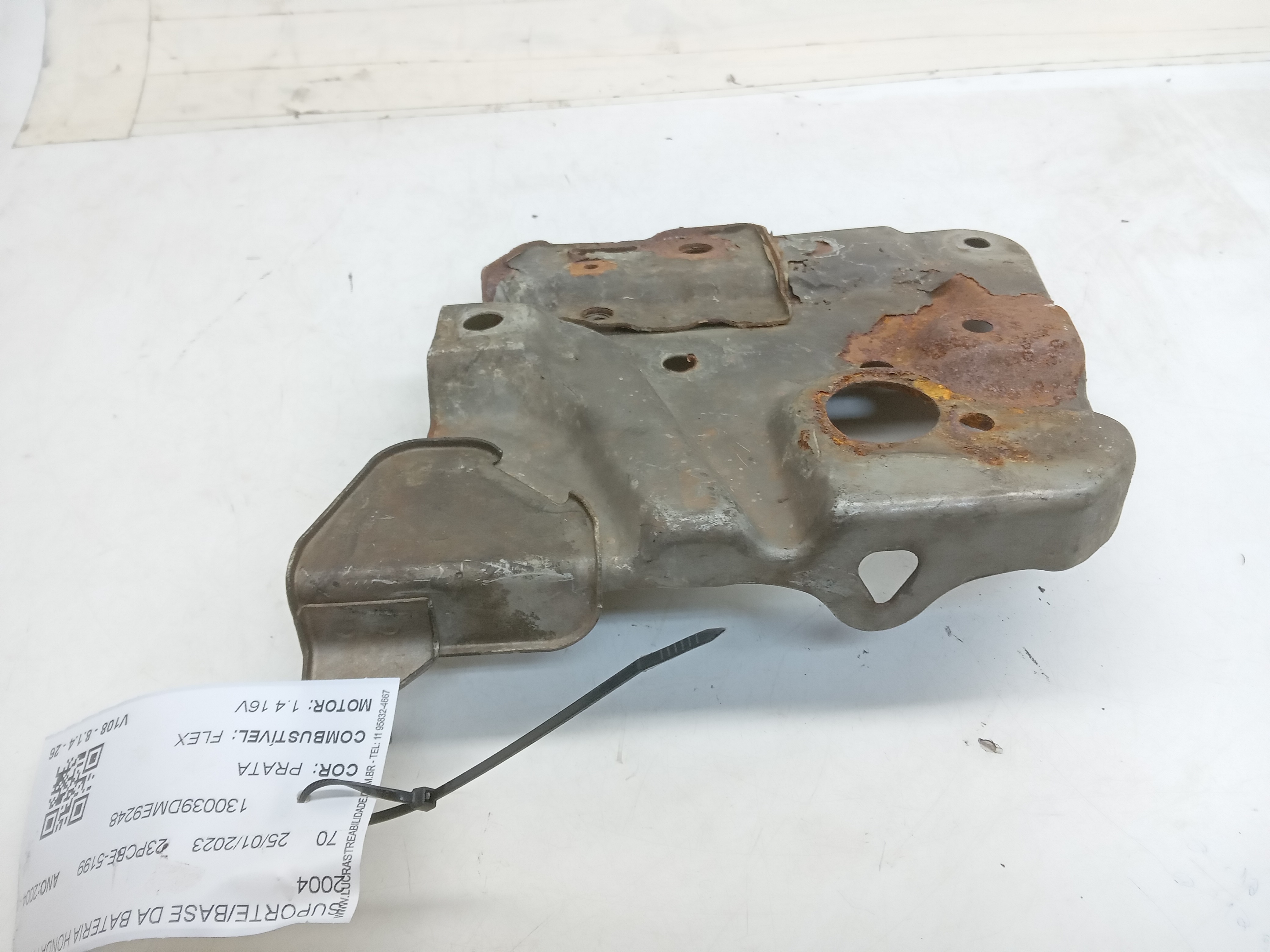 SUPORTE BASE BATERIA HONDA FIT 2004 1