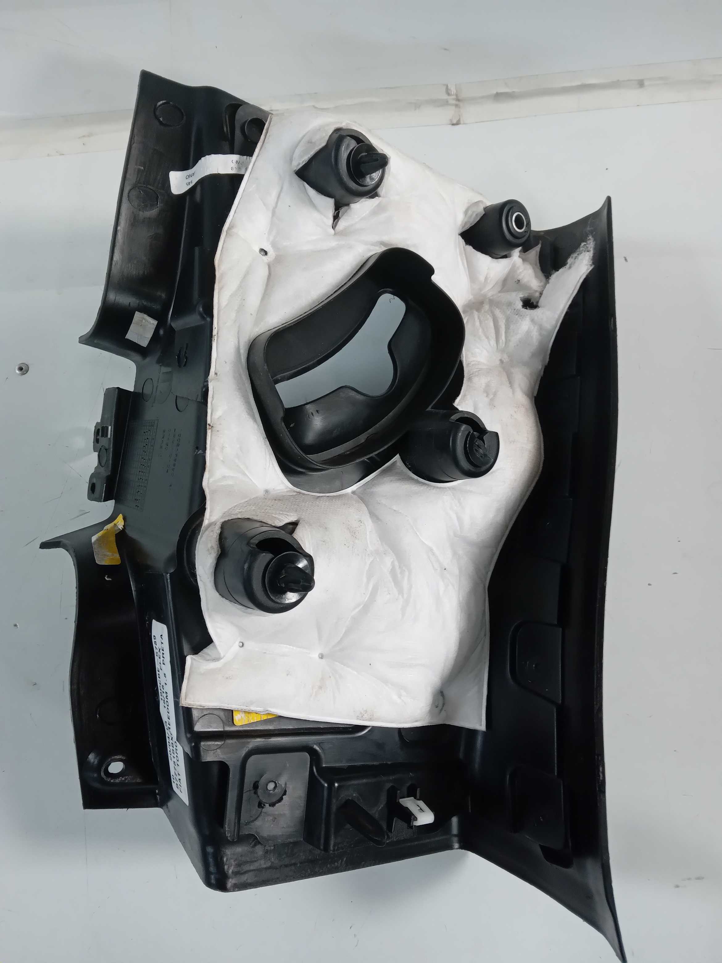 Acabamento Lateral Cinto Tras Dir Fiat Toro 2020 1002176690 4