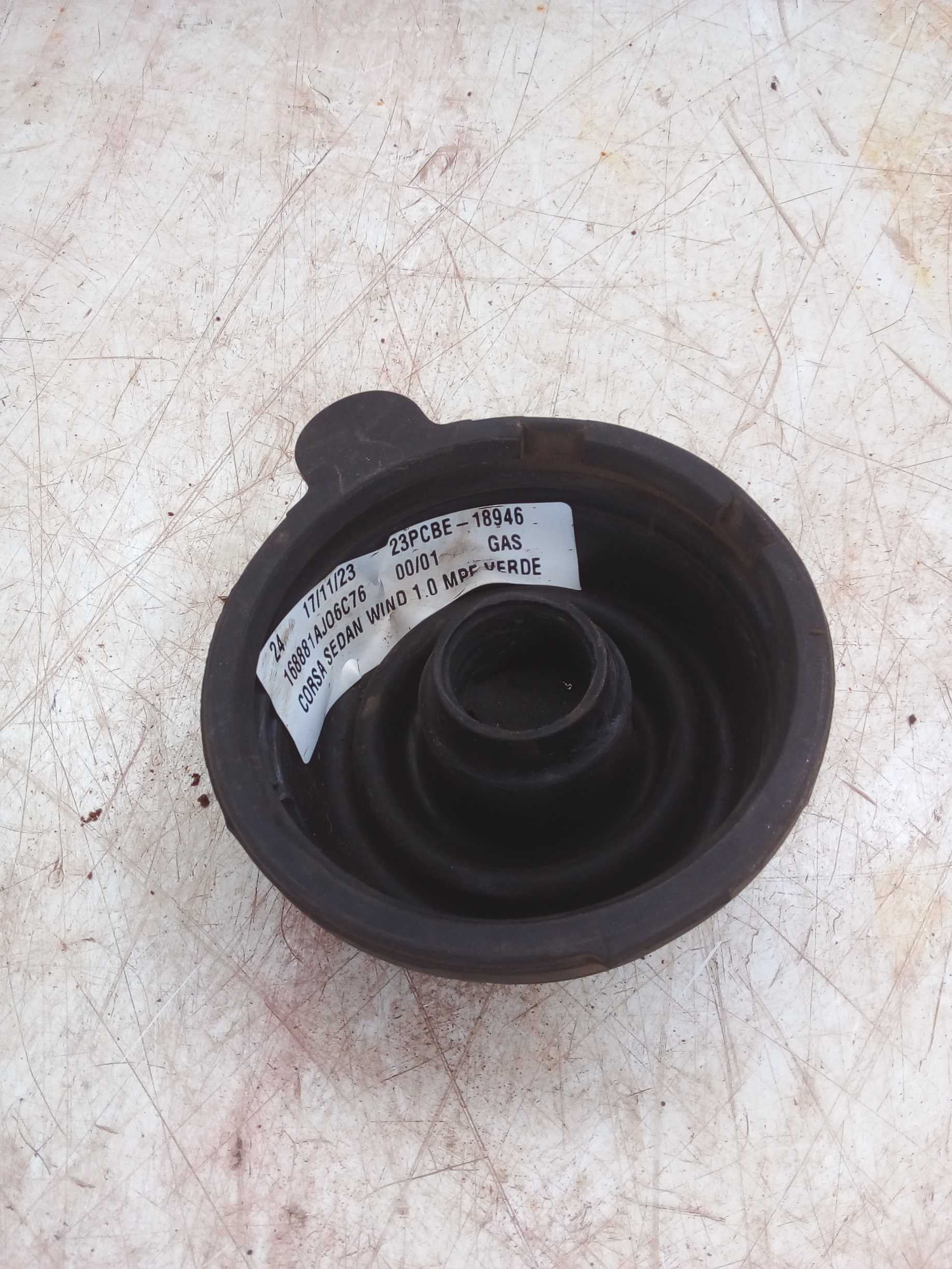 BORRACHA VEDAÇÃO FAROL CORSA WIND 2001 2
