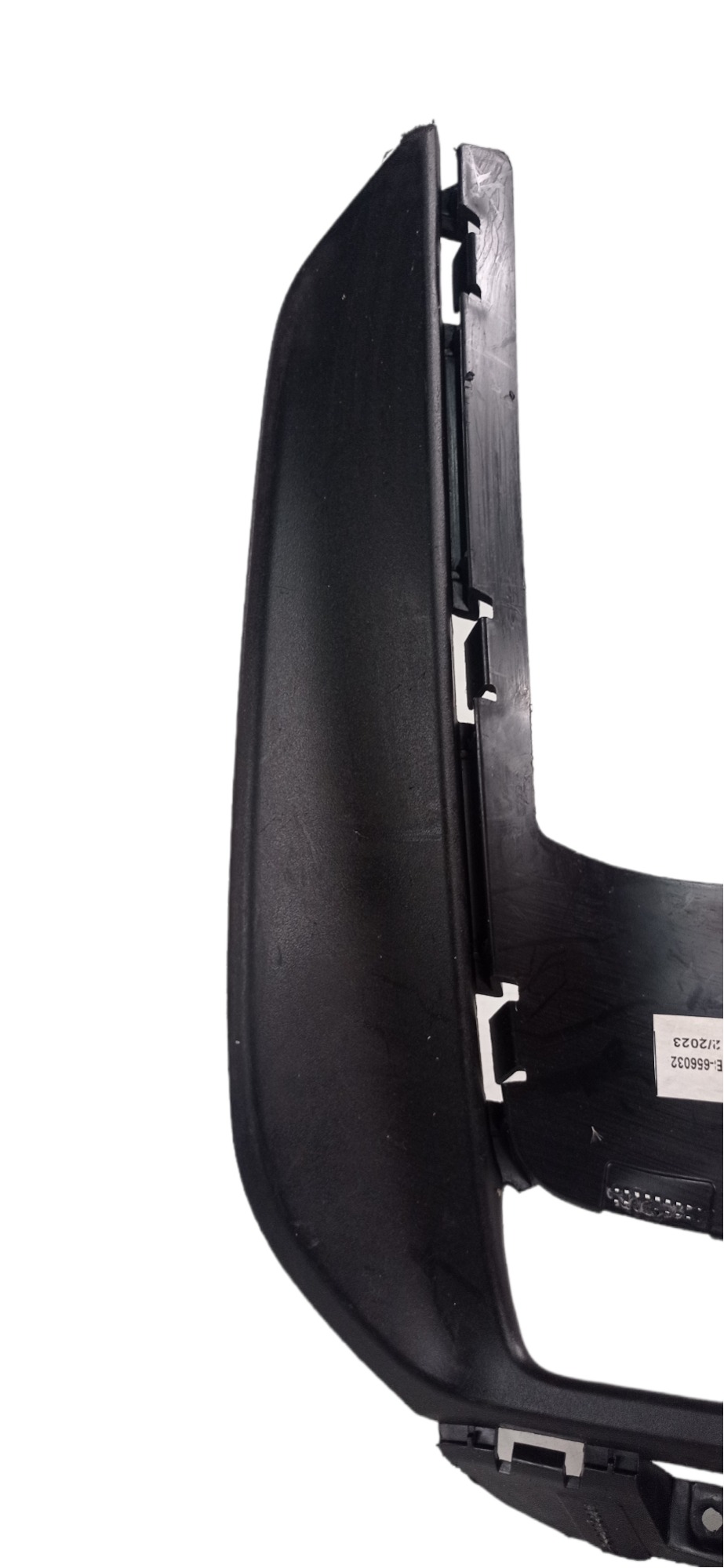Moldura Farol Milha Esquerdo Gm Tracker 2019 A 2021 2