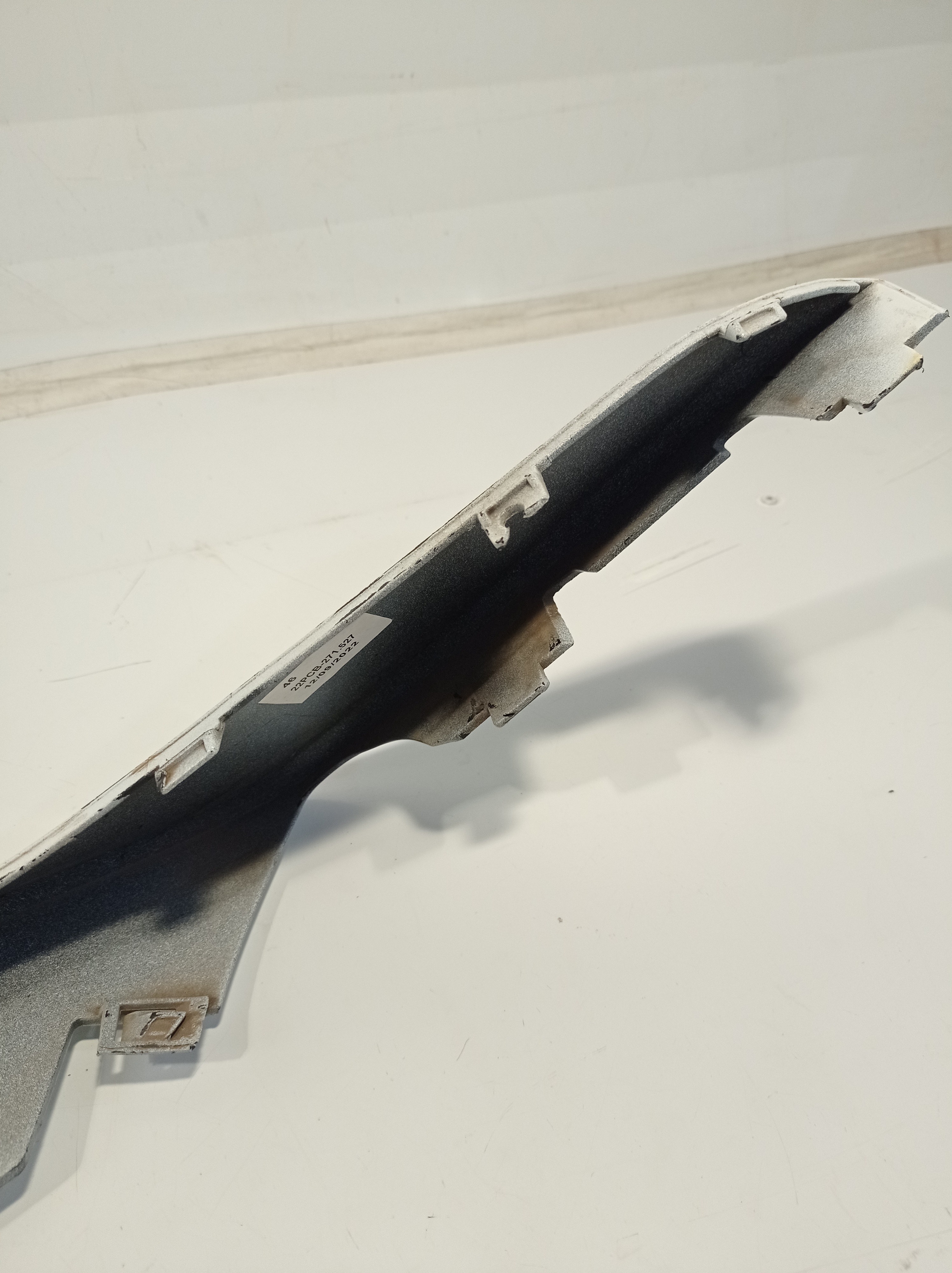 Moldura Parachoque Diant Esq Volvo Xc90 2020 2021 R Design 7