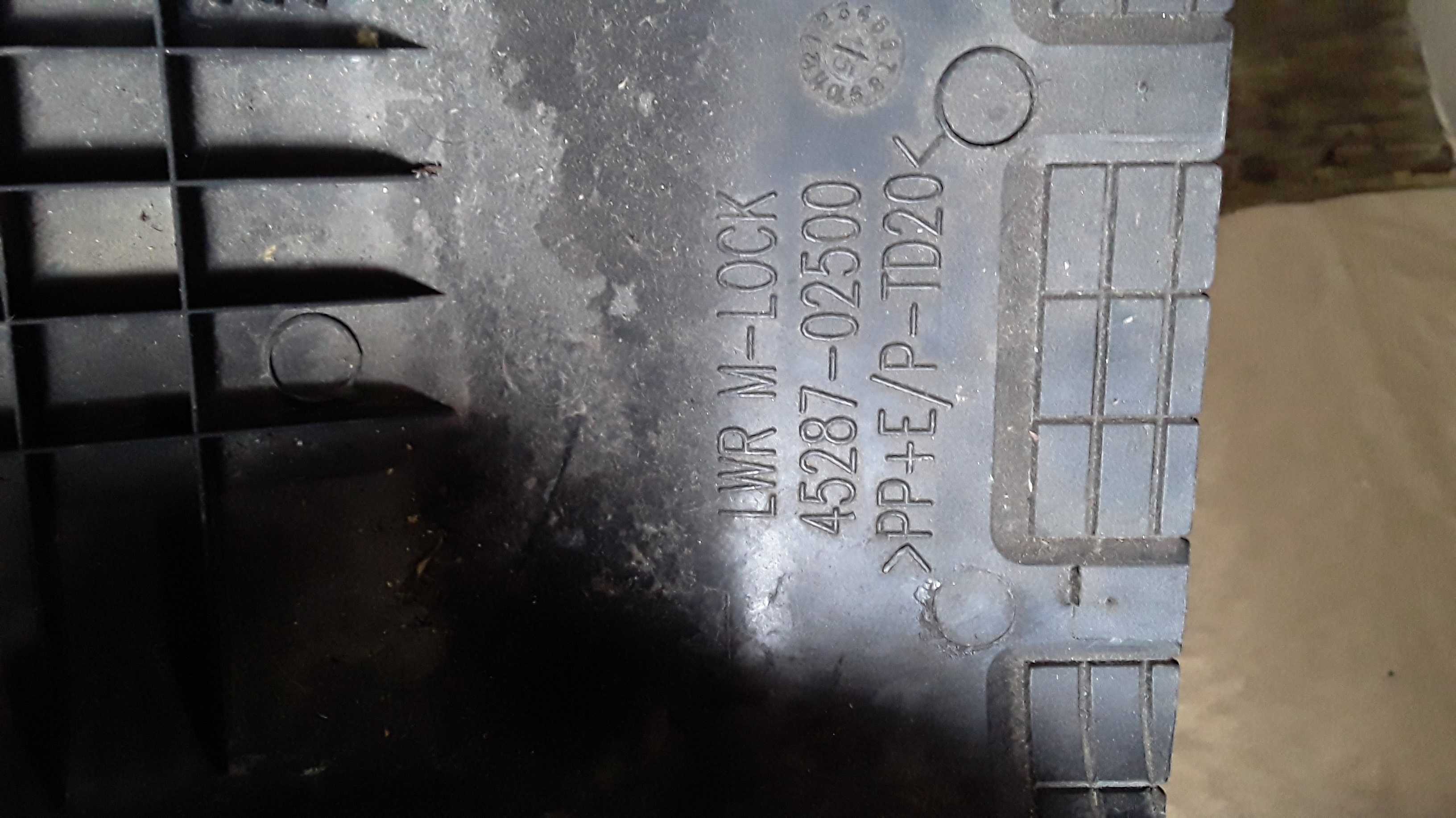 Moldura Coluna Toyota Corolla 2015 A 2018 4528702500 3