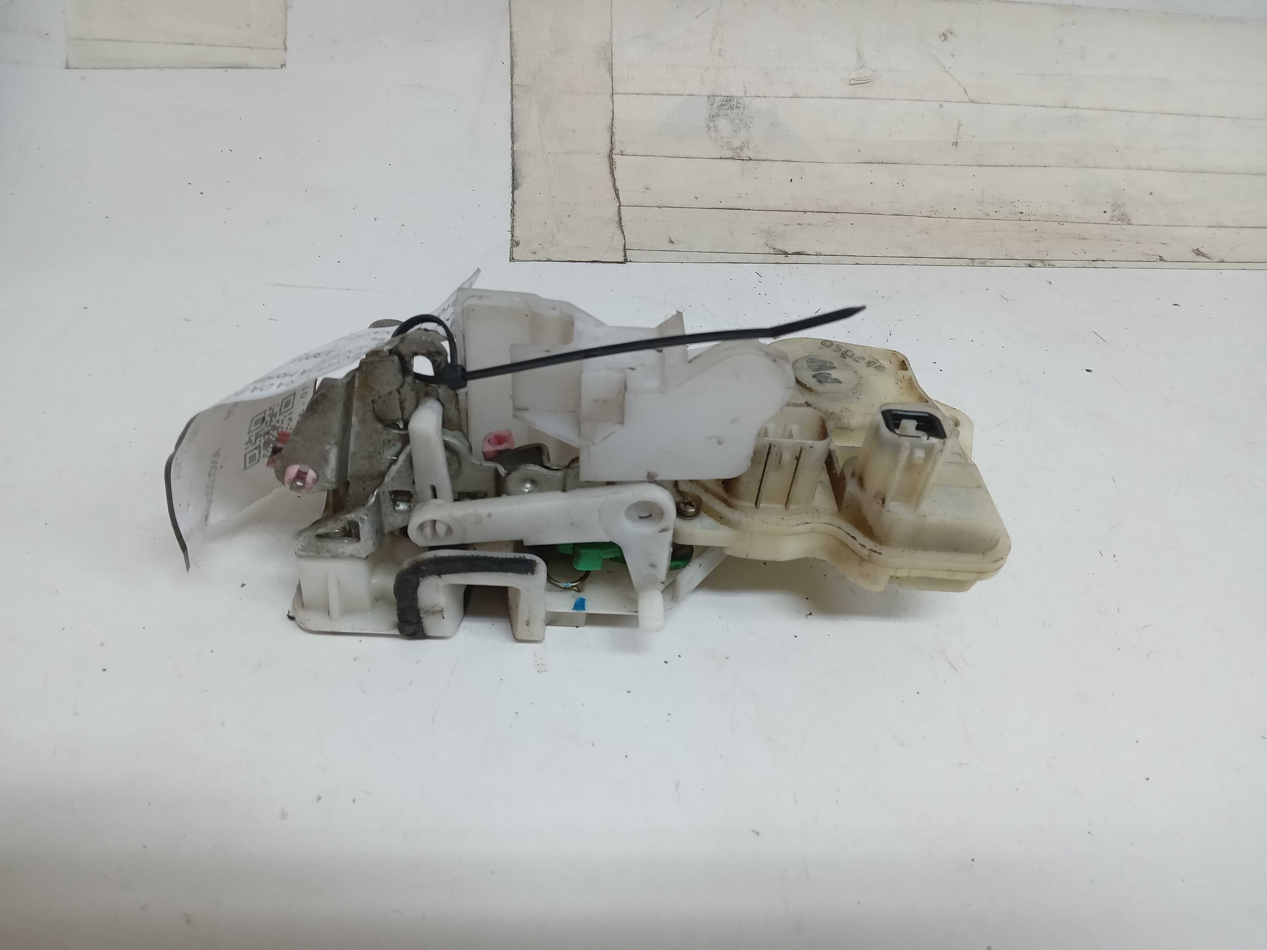 FECHADURA PORTA DIANT LE HONDA FIT 2005 1