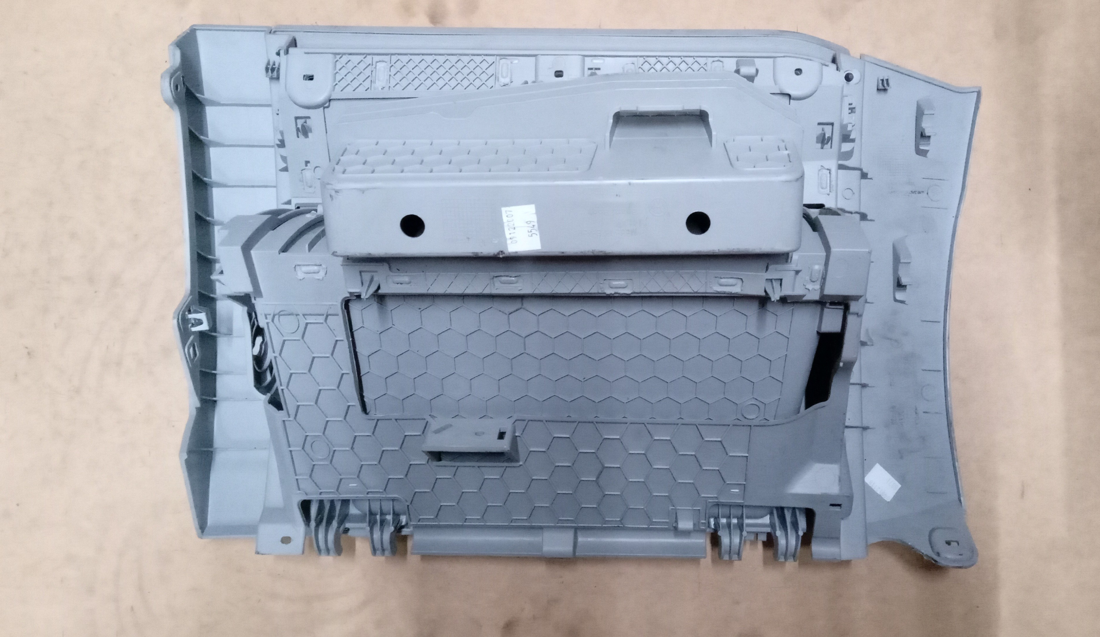 PORTA LUVAS VW T CROSS 2020 1