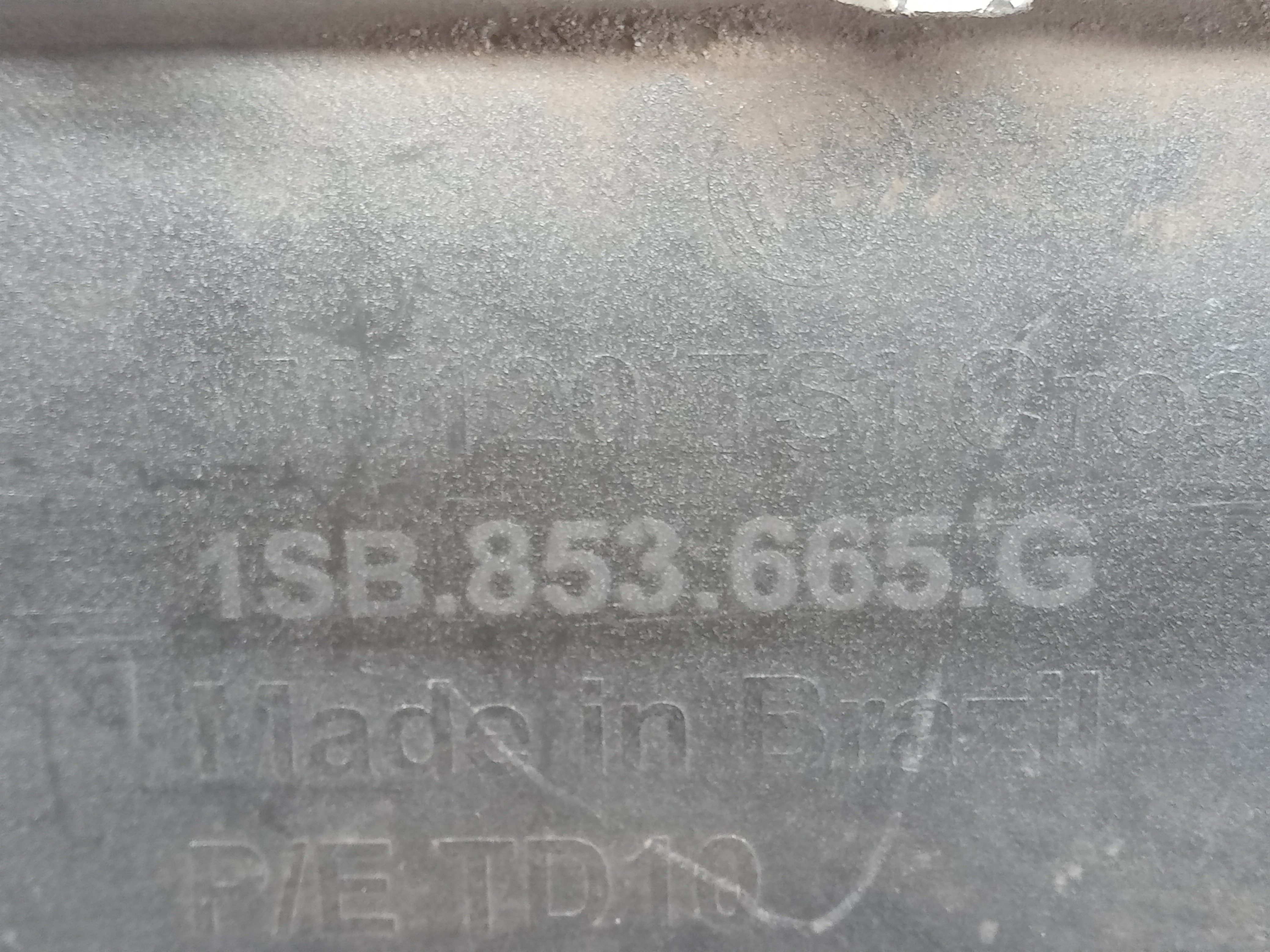 MOLDURA PARACHOQUE DIANTEIRO VW UP 2015 3