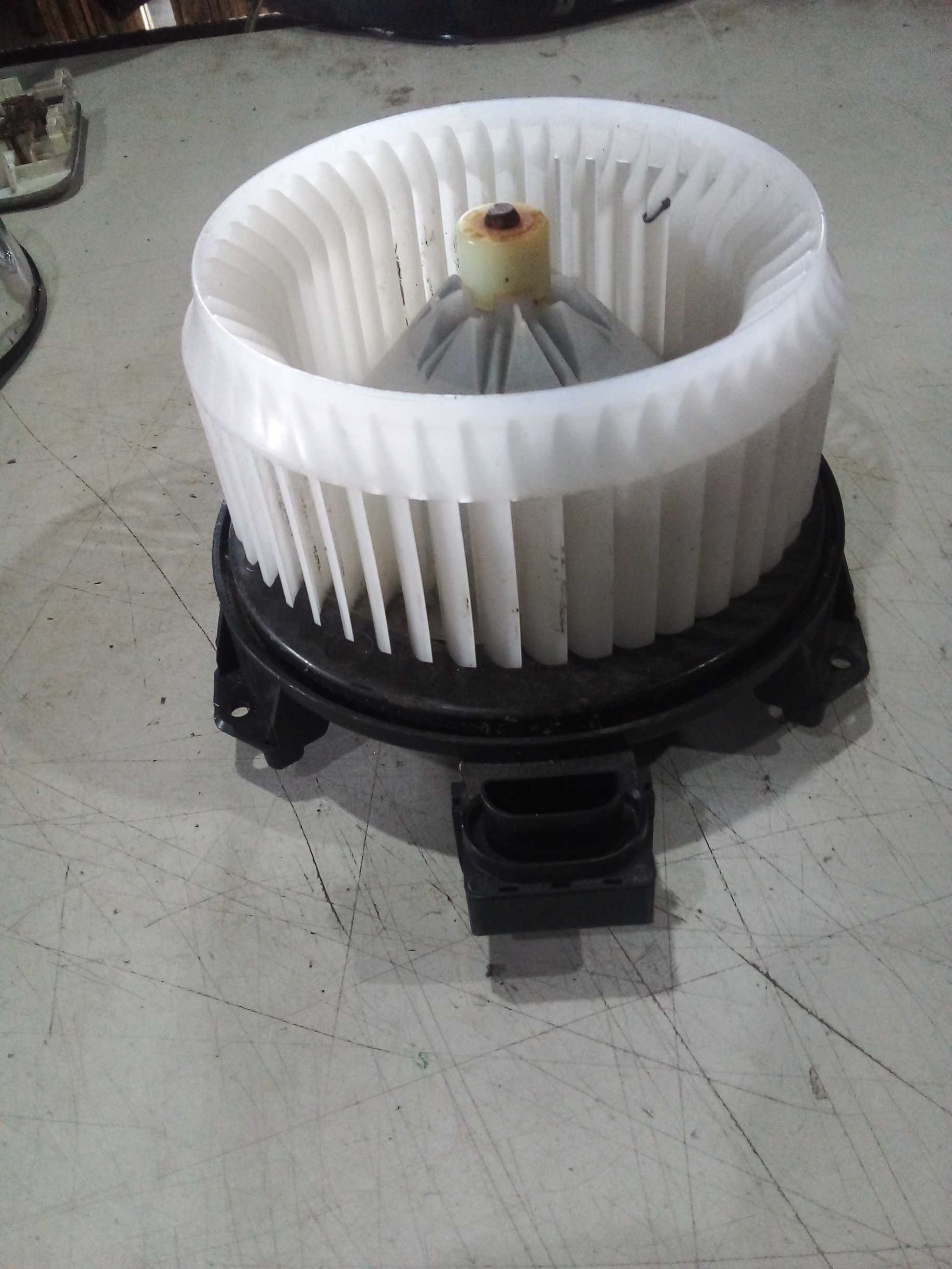 MOTOR DO AR FORÇADO CAIXA DE AR 1 Chevrolet Onix 2019  5b12 2