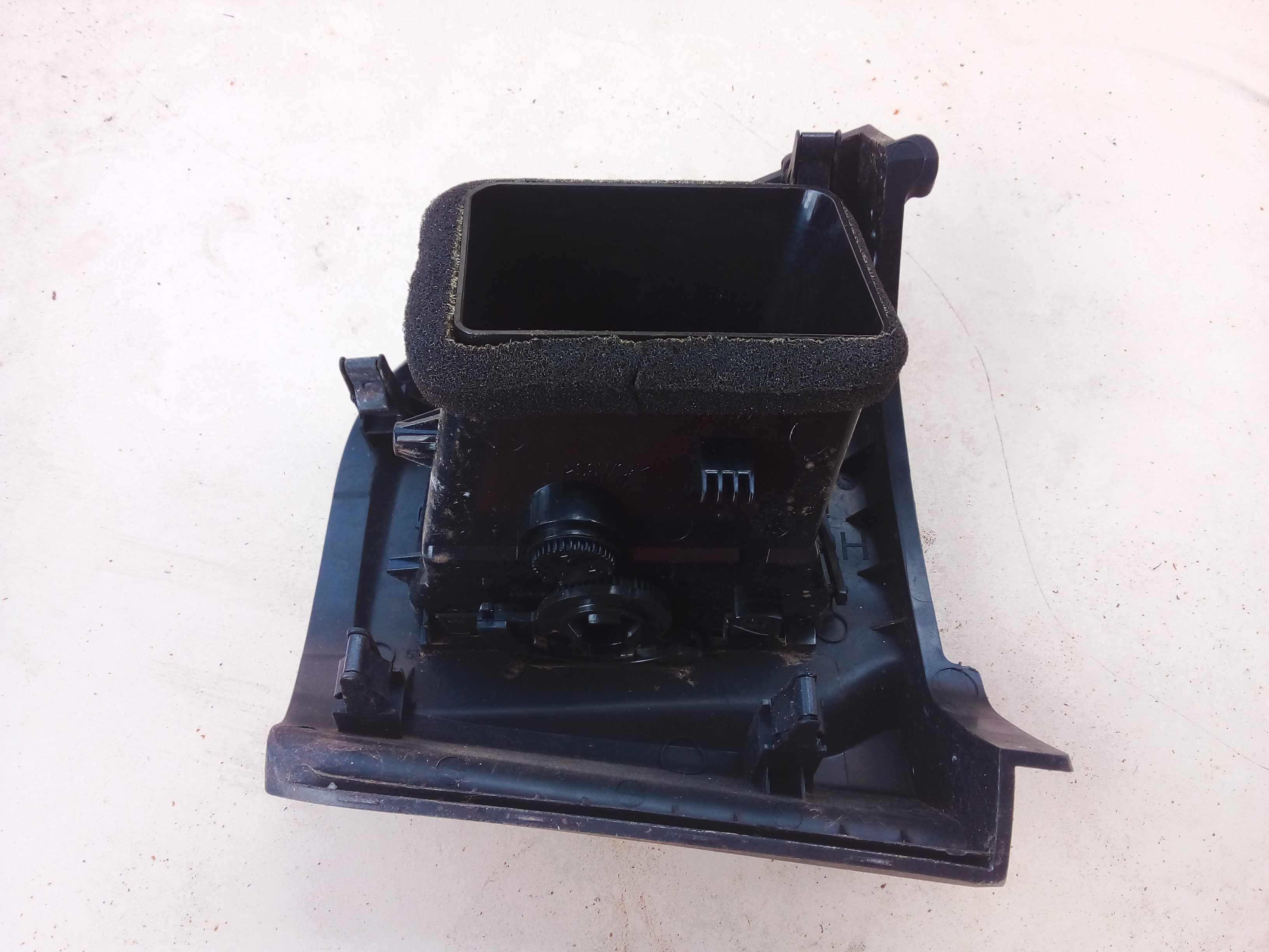 DIFUSOR  AR DIREITO COBALT 2015  544953375 2