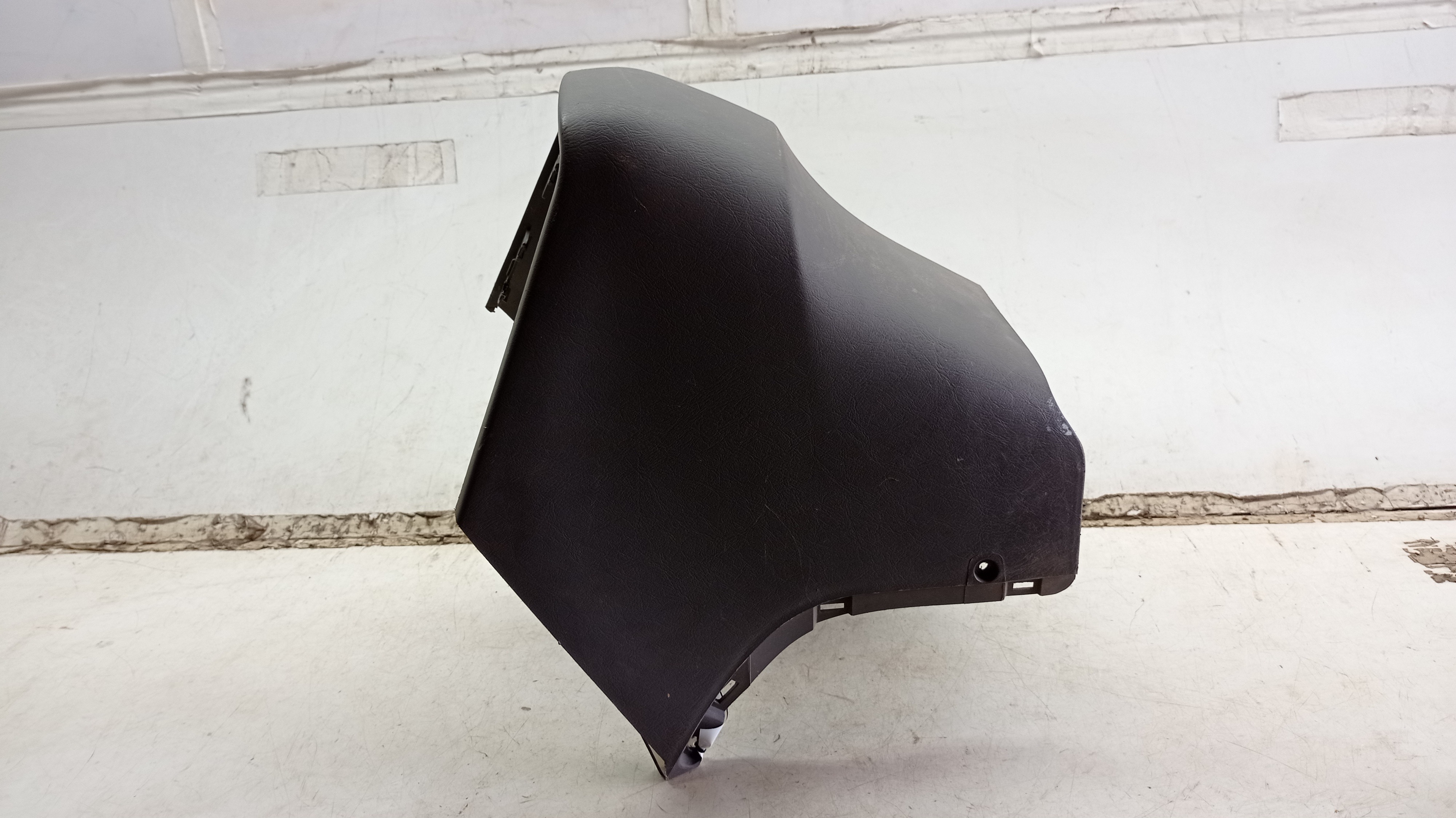 84611 2e000  Moldura Console Central Hyundai Tucson 05 10 2