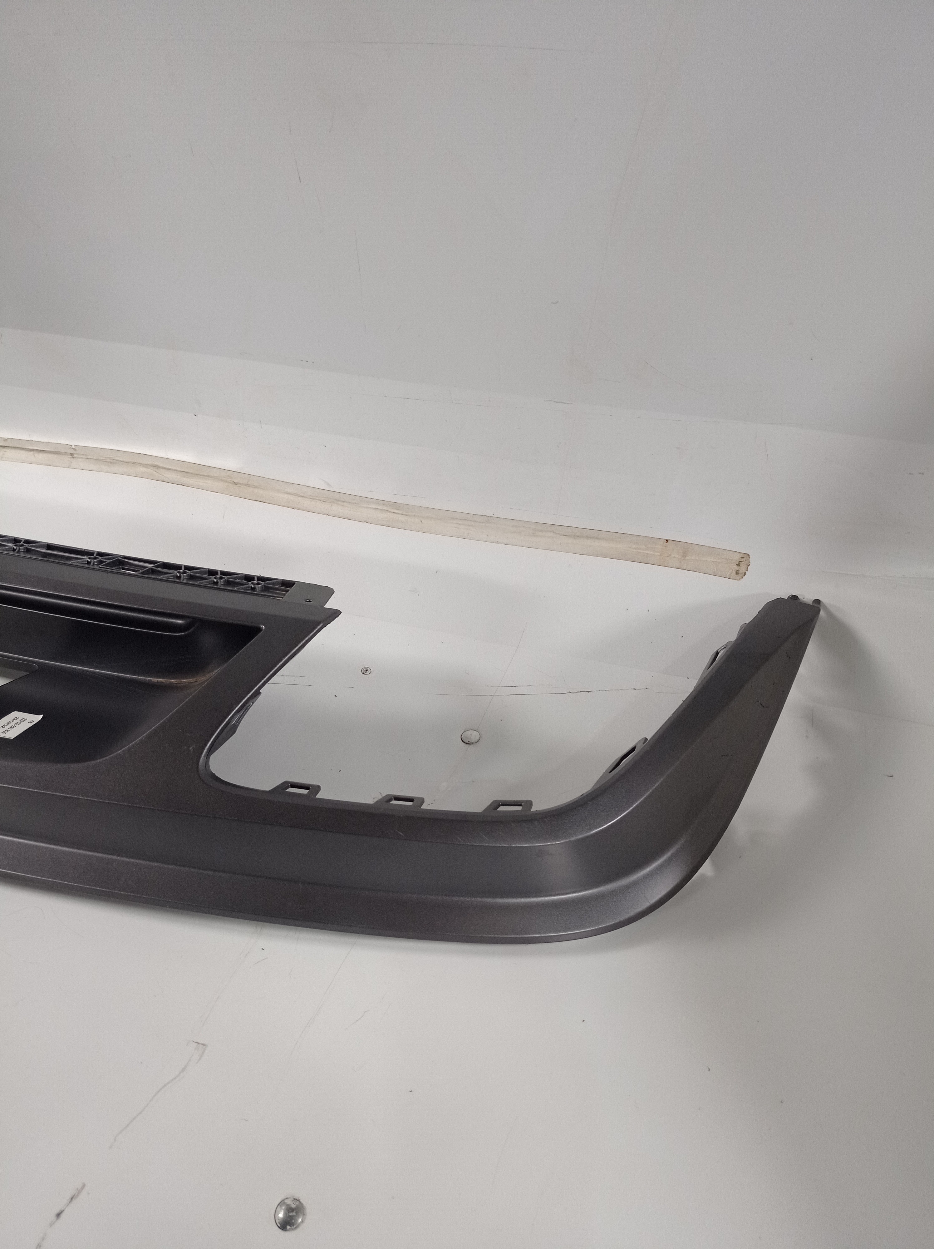 Moldura Spoiler Parachoque Traseiro Tiguan 2018 2020 4