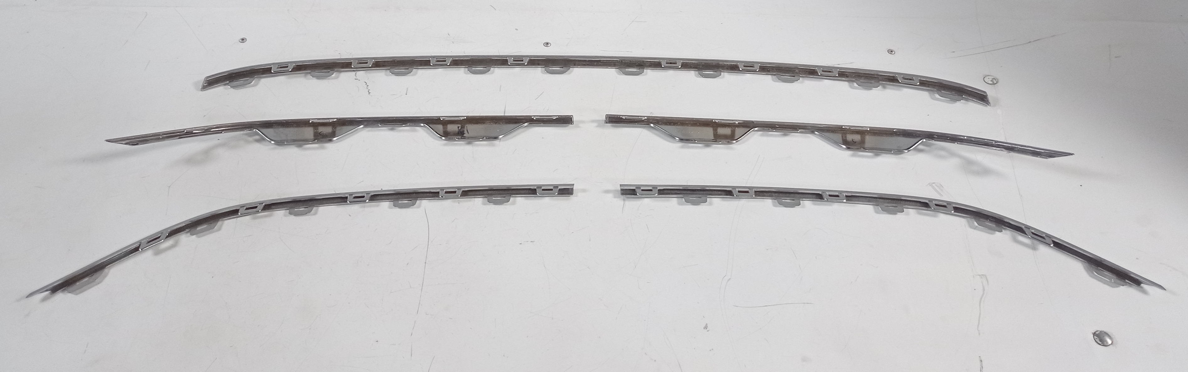 Kit Friso Grade Dianteira Volkswagen Nivus Original 2