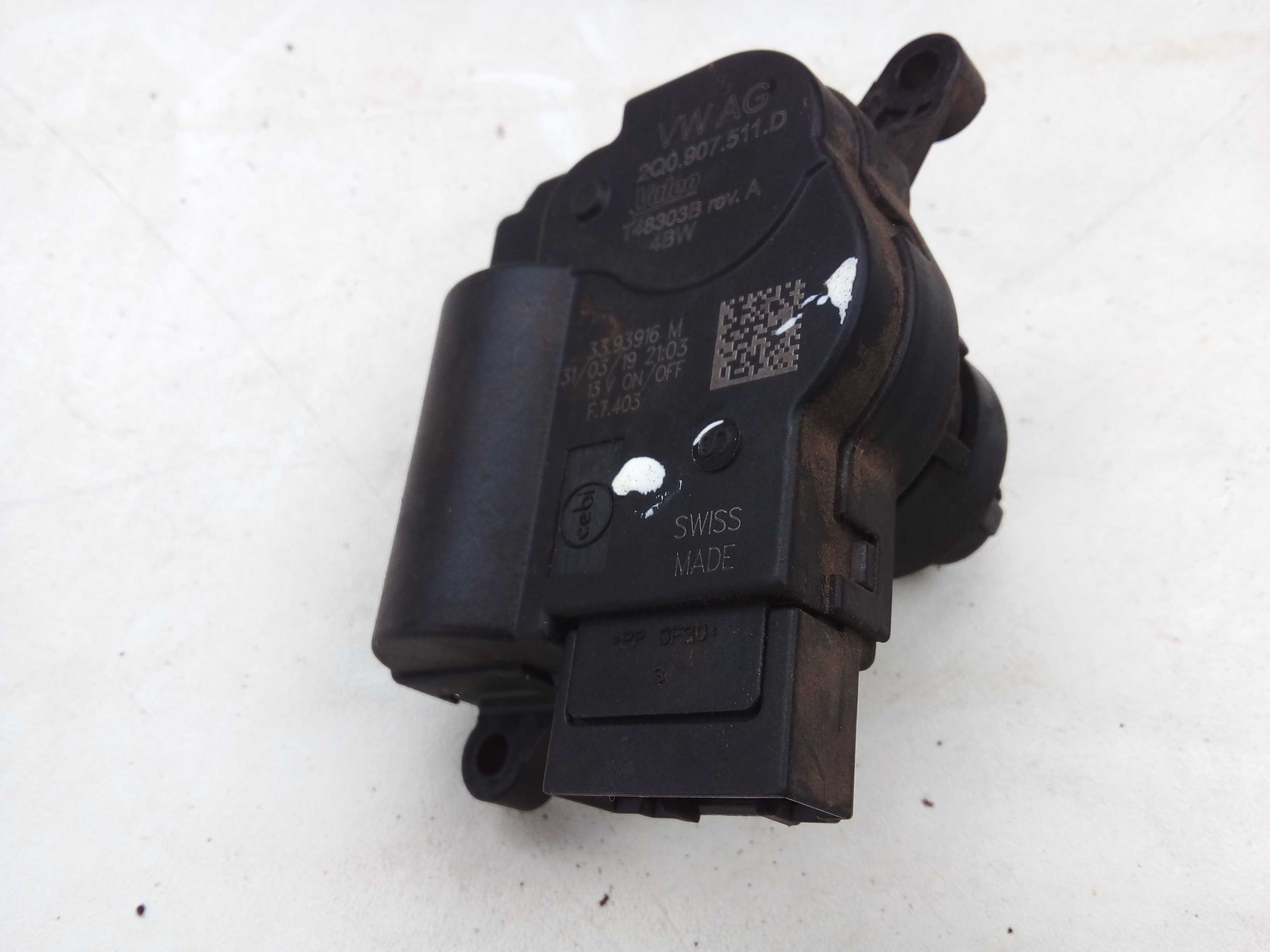 MOTOR ATUADOR CAIXA R COND T-CROSS 2019 4Q0.007.511D 2