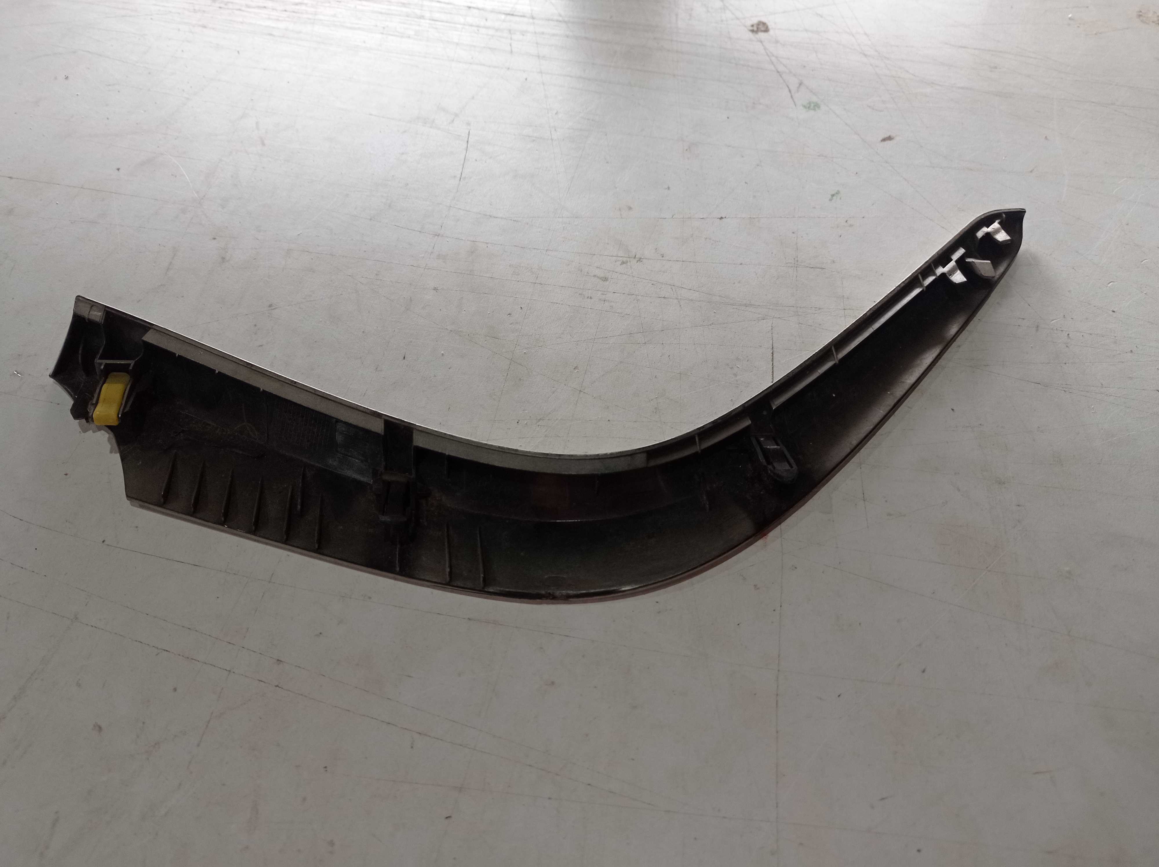 MOLDURA LATERAL PAINEL DIREITO TOYOTA COROLLA 2007 2