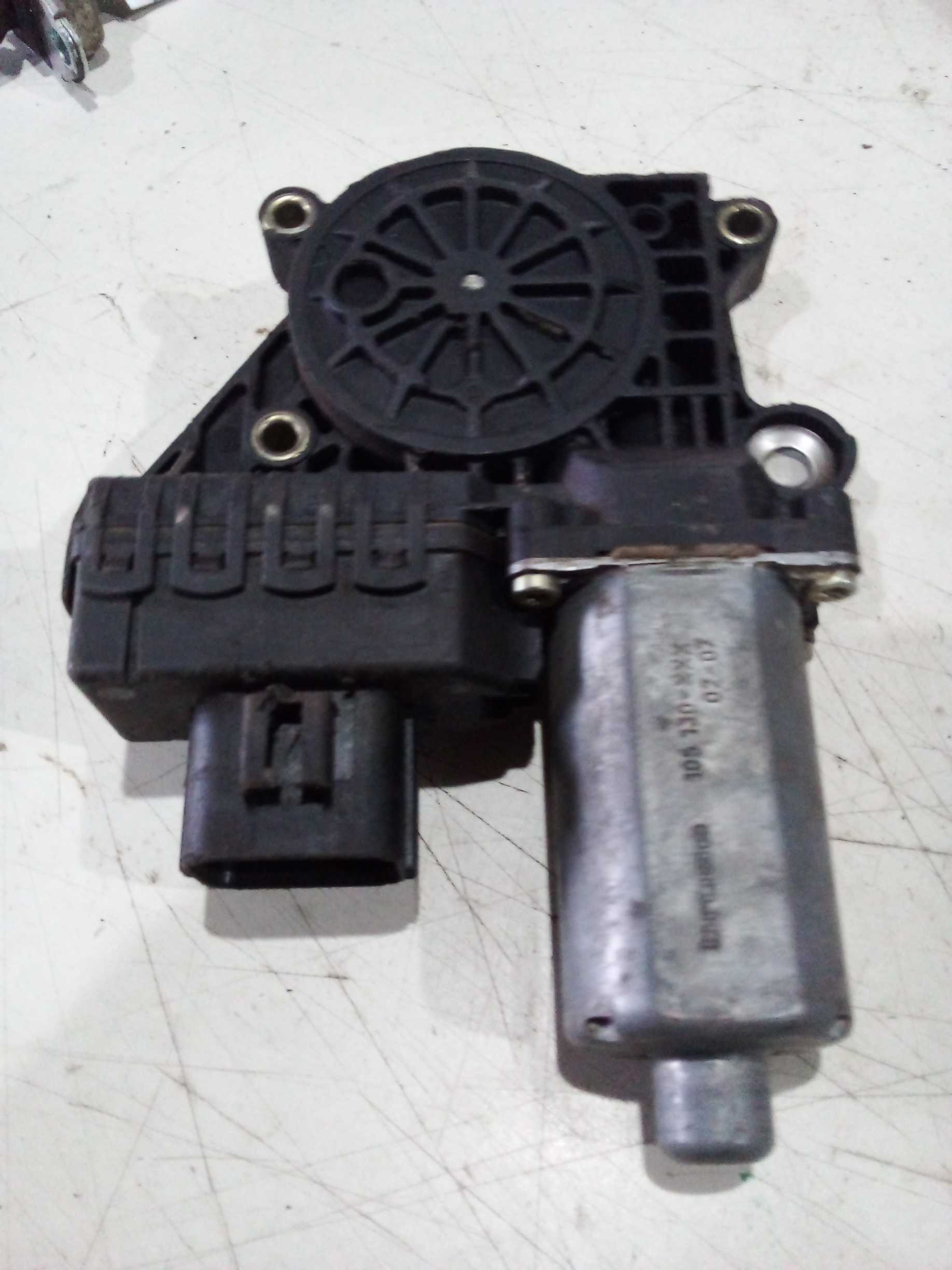 MOTOR MAQUINA VIDRO TRÁS DIREITO FOCUS 2006 130821902 2