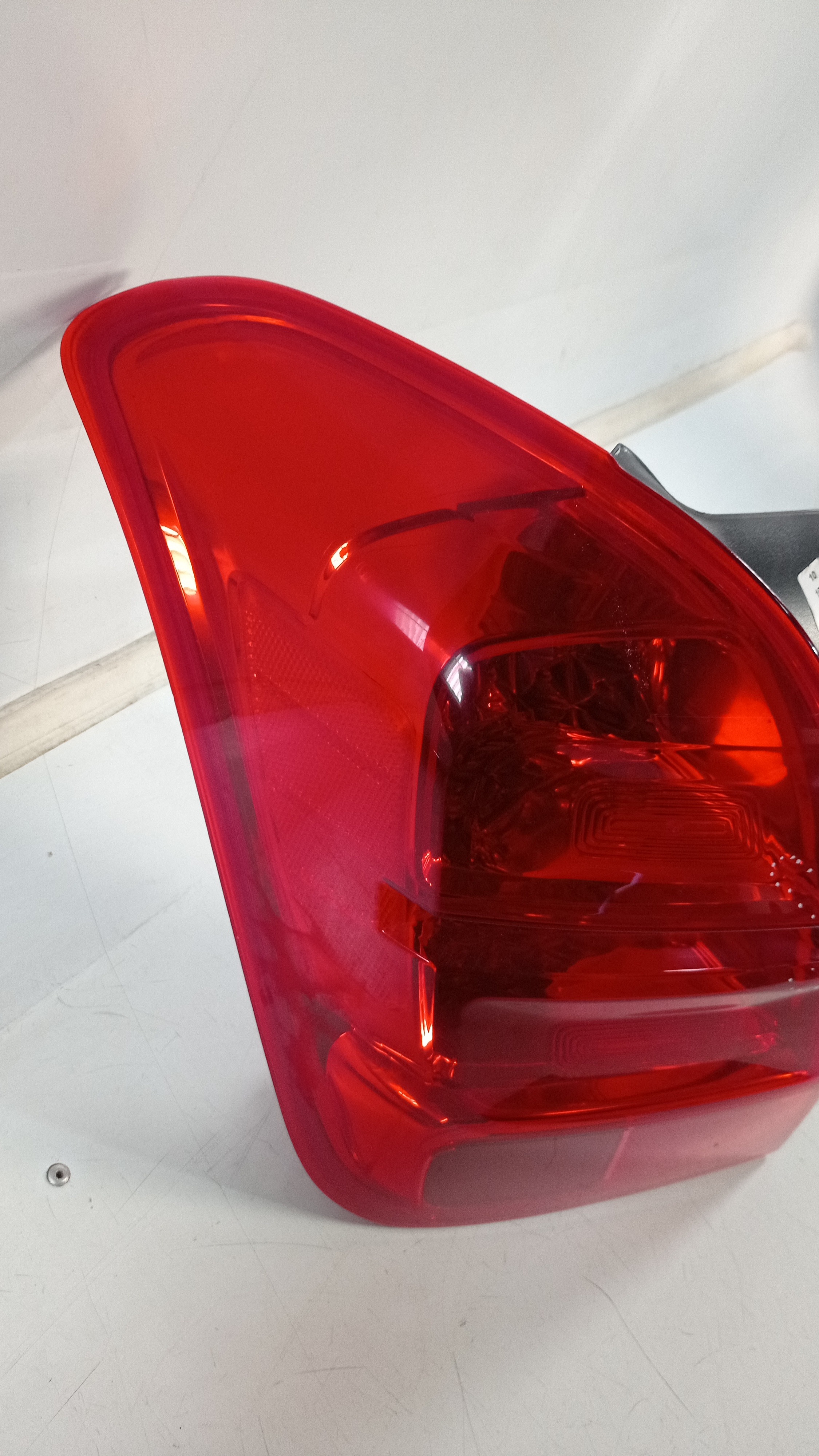 95207517 Lanterna Esquerda Gm Tracker 2015 Recuperada 3