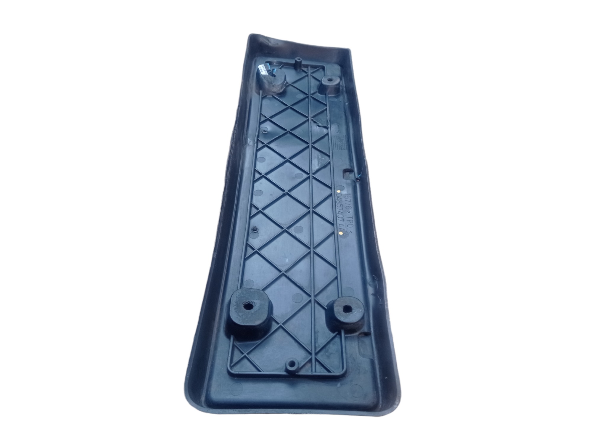 Suporte Da Placa Chrysler Grand Caravan 2003 3.3 V6 V458 Preto 7