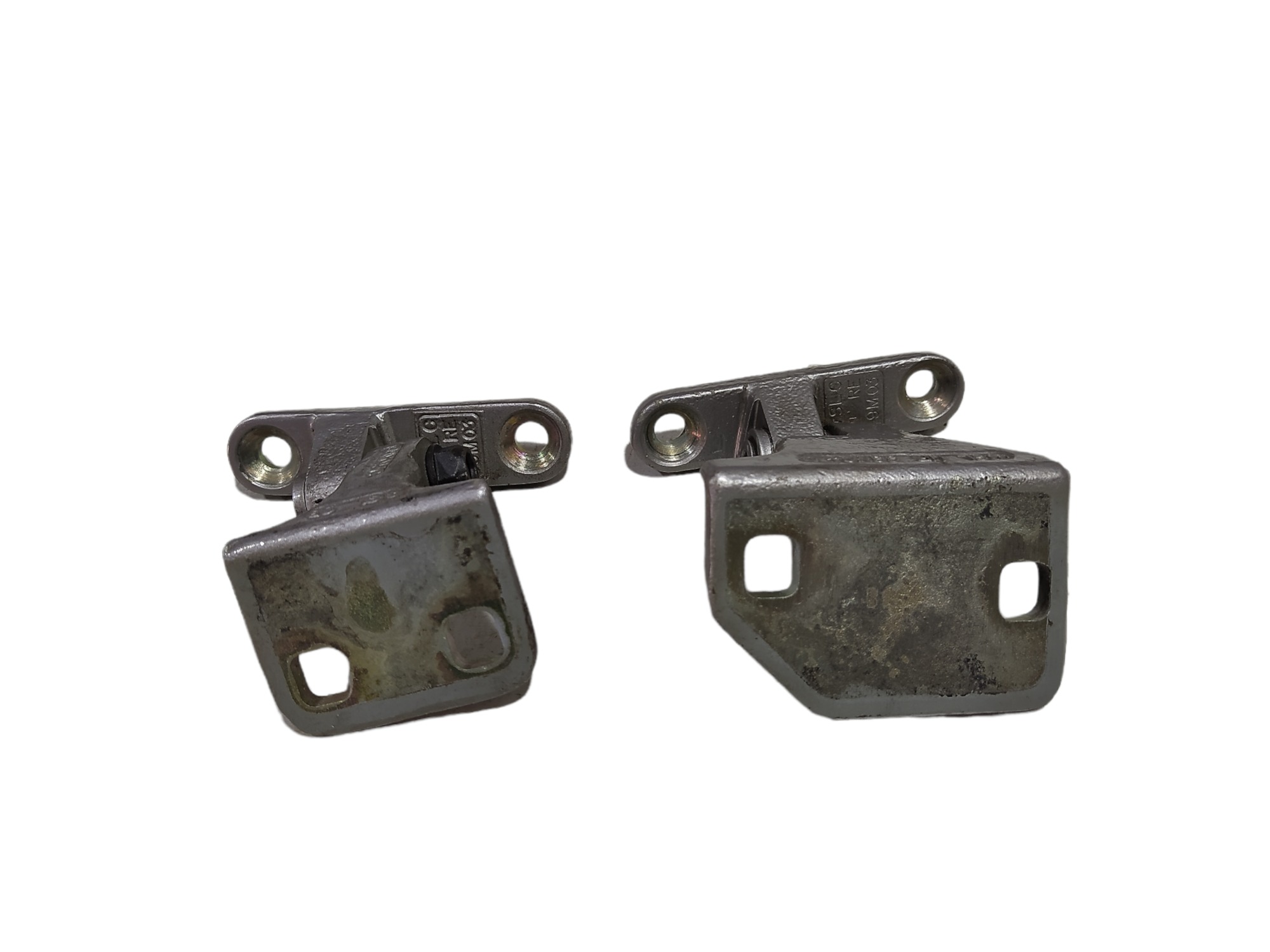 Dobradiça Porta Traseira Direita Mercedes Benz A160 99 V388 4