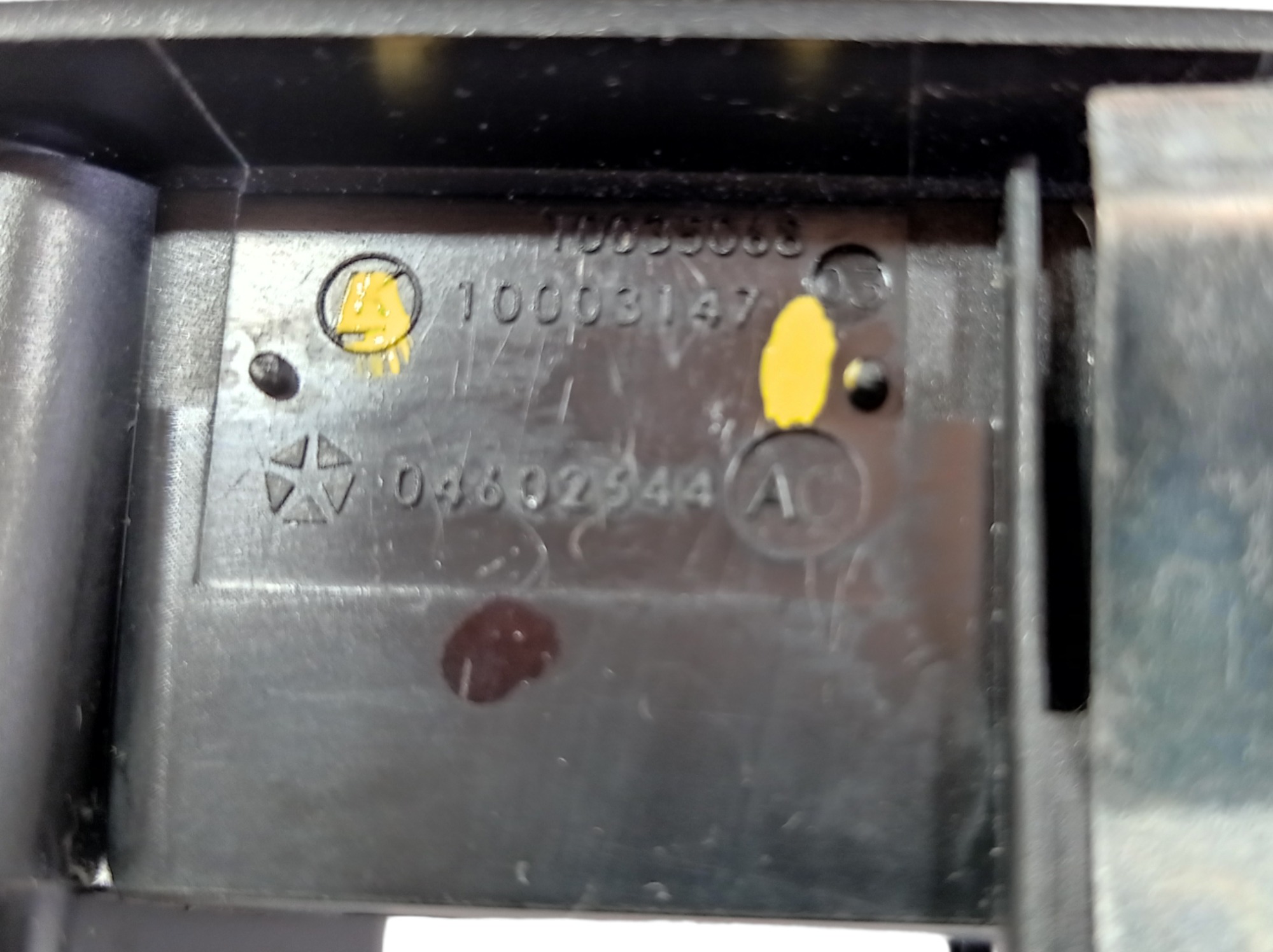 Botão Vidro Dianteiro Direito Jeep Cherokee 2012 V561 2